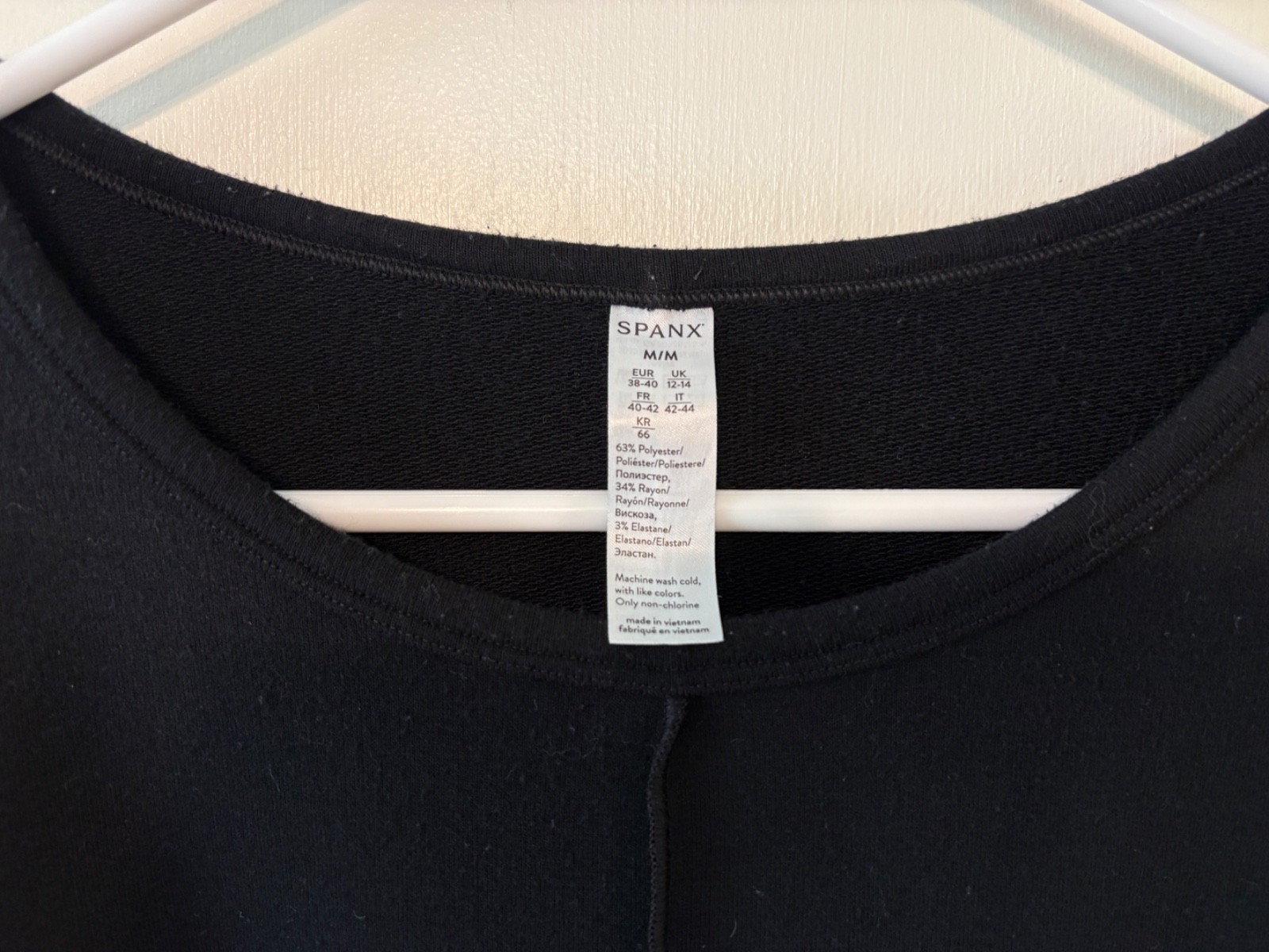 Spanx #50171R Women’s Dolman 3/4-Sleeve Perfect Length Shirt Top M Very Black