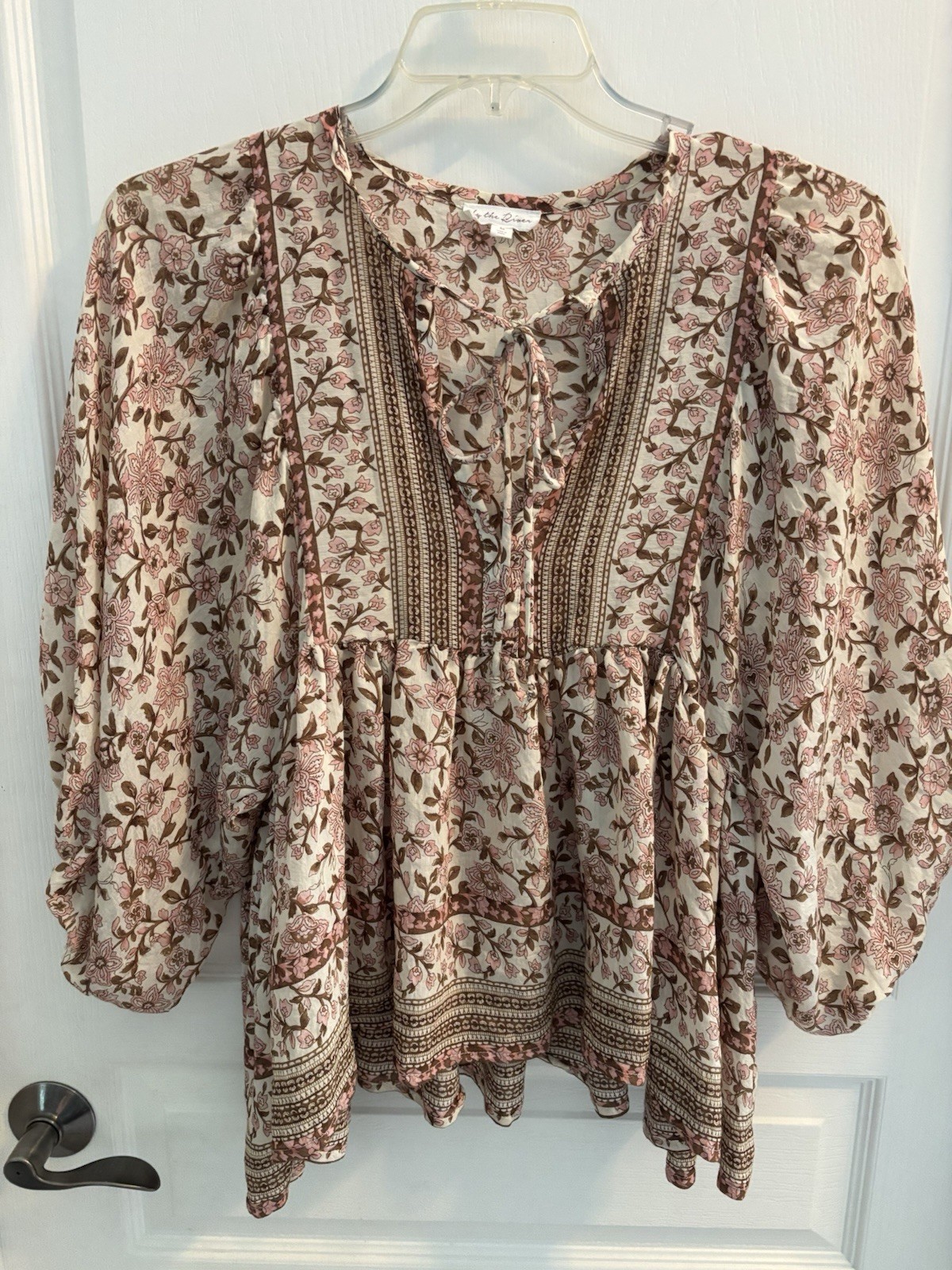 By The River Boho Style Blouse Cream wBrown & Pink Floral Size M