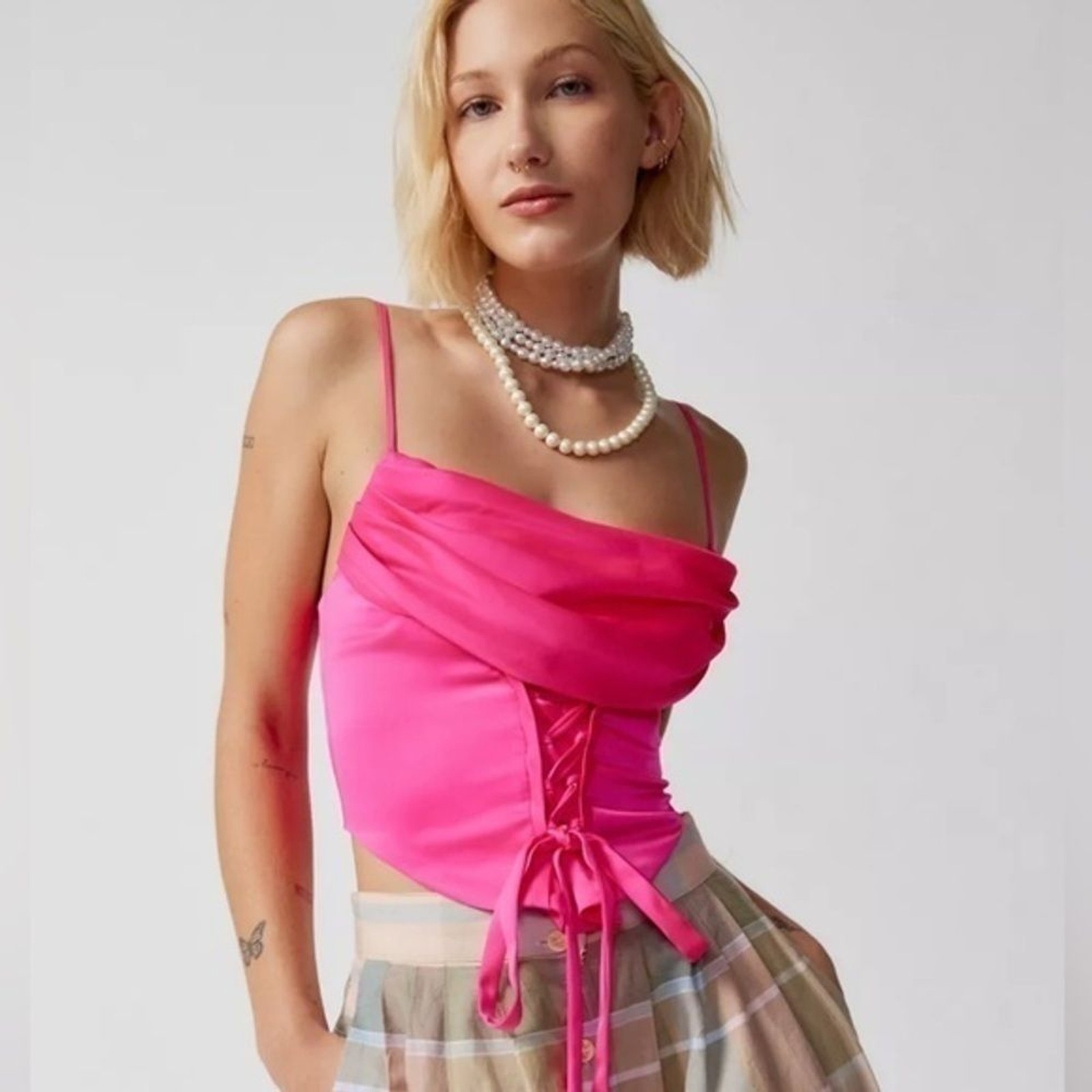 Urban Outfitters Silence + Noise Mimi Cowl Neck Barbie Pink Halter Top Sz M NWT
