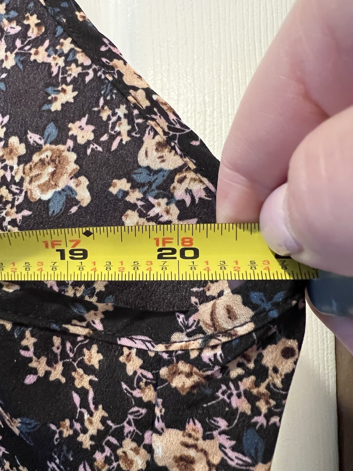 Unbranded Floral Adjustable-Strap Ruffled Tank (Size XL) – New w/o Tag!