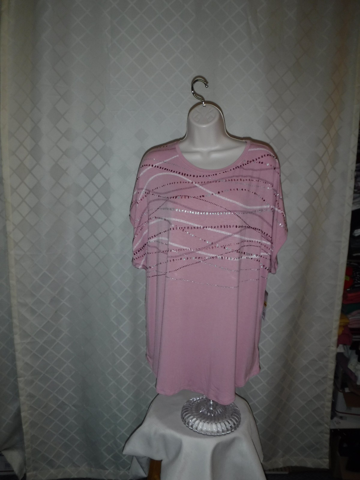 Short Sleeve Crewneck Top size XXL,APT.9 Light Pink 95% rayon 5% spandex