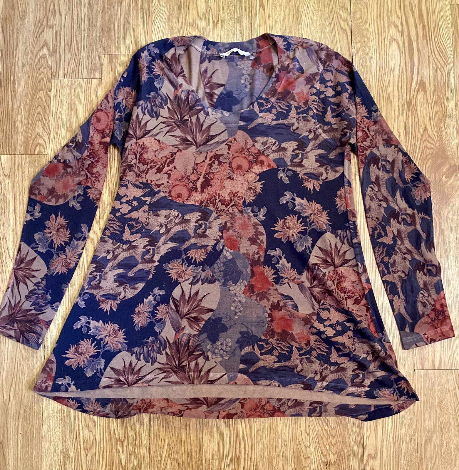 Soft Surroundings Shirt Ladies Sz M Multicolor Fall Longer Length Long Sleeve