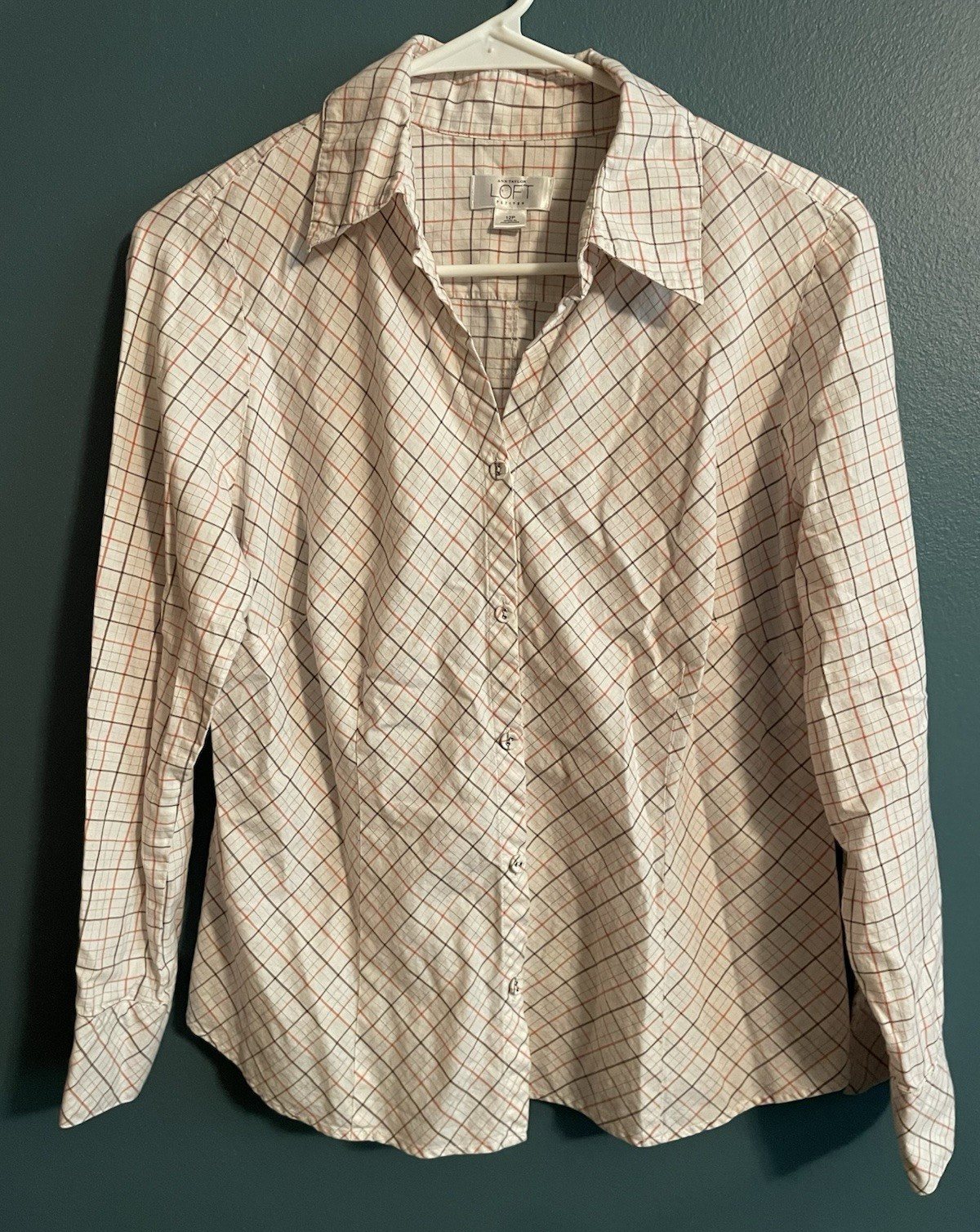 Ann Taylor LOFT Petites 12P White Red Gray Plaid Cotton Long Sleeve Shirt