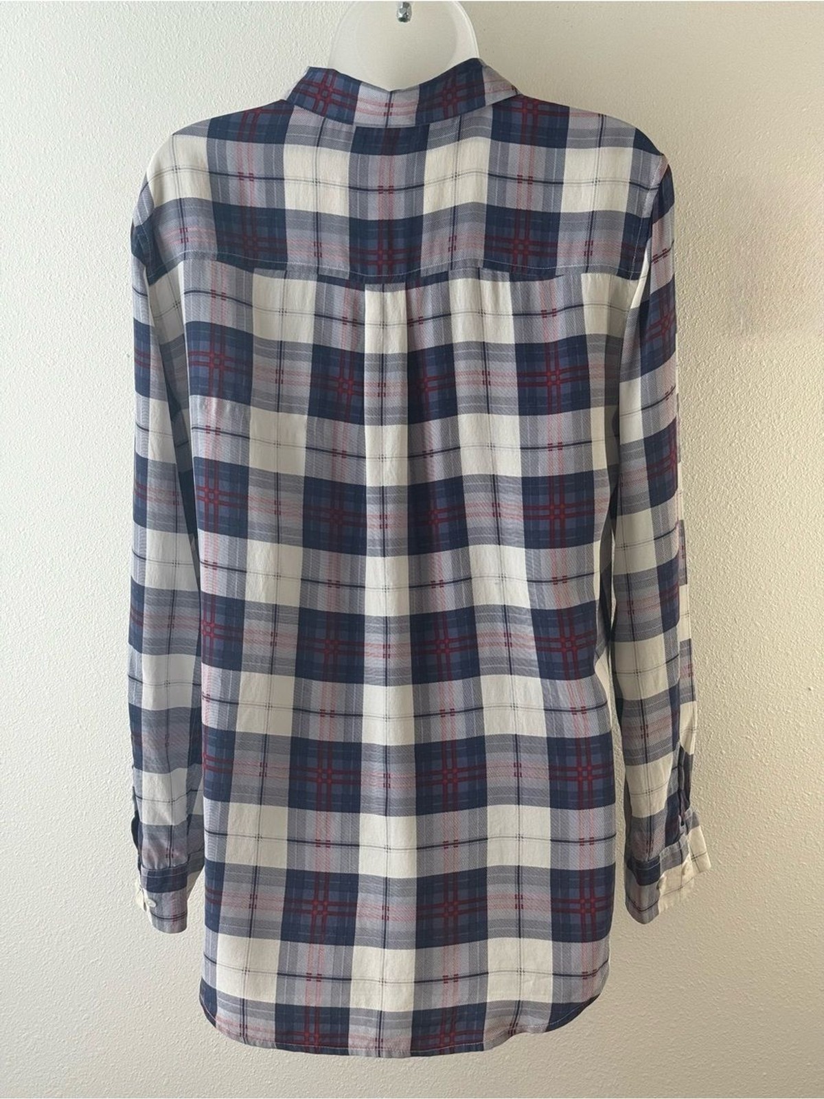 Equipment Femme 100% Silk Plaid Signature Button Down Shirt Medium