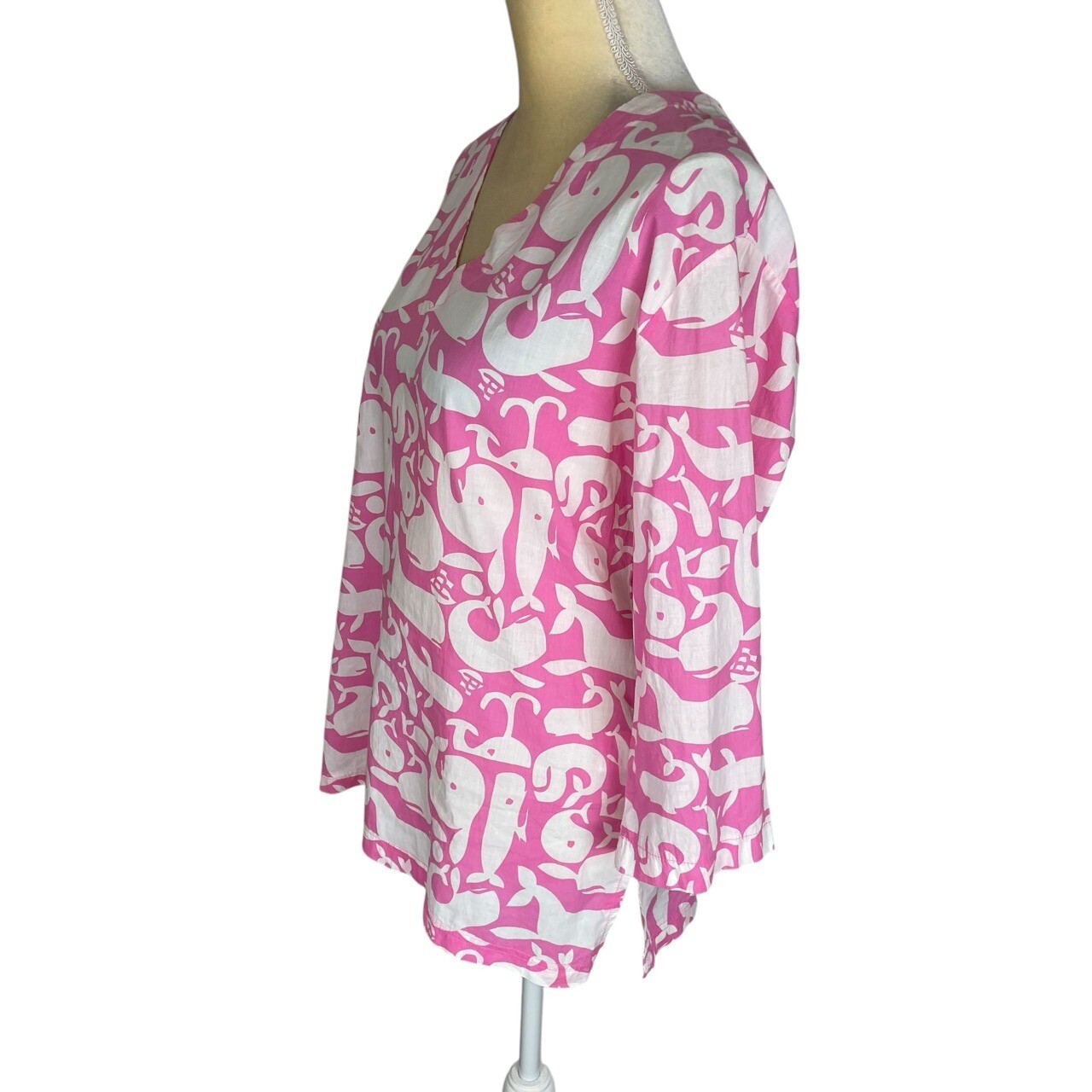 Tracy Negoshian Pink White Whale Print V Neck 3/4 Sleeve Tunic Blouse Size Small