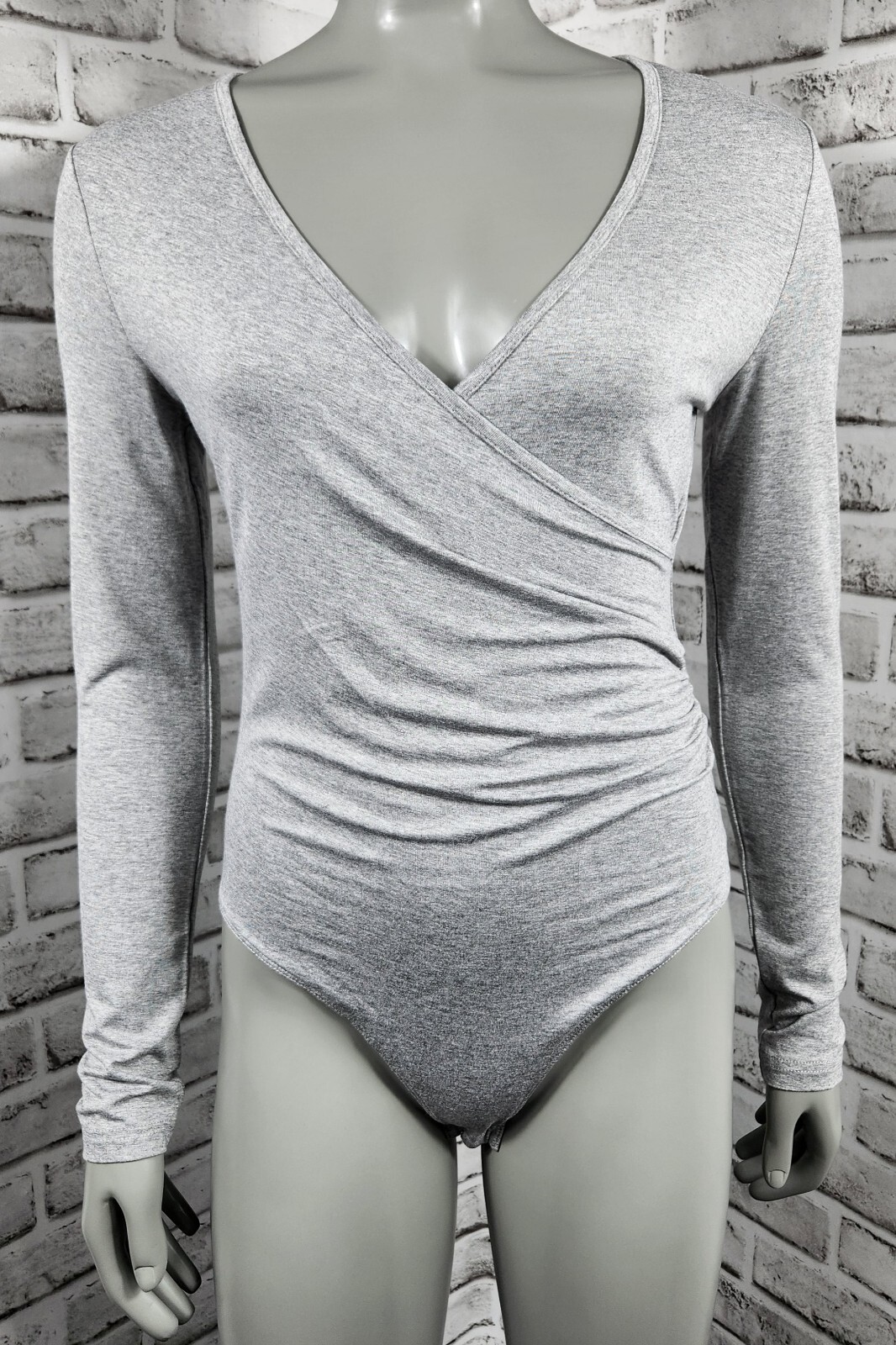 Mangopop Bodysuit Womens Medium Gray Long Sleeve V Neck Wrap Ruched Stretch
