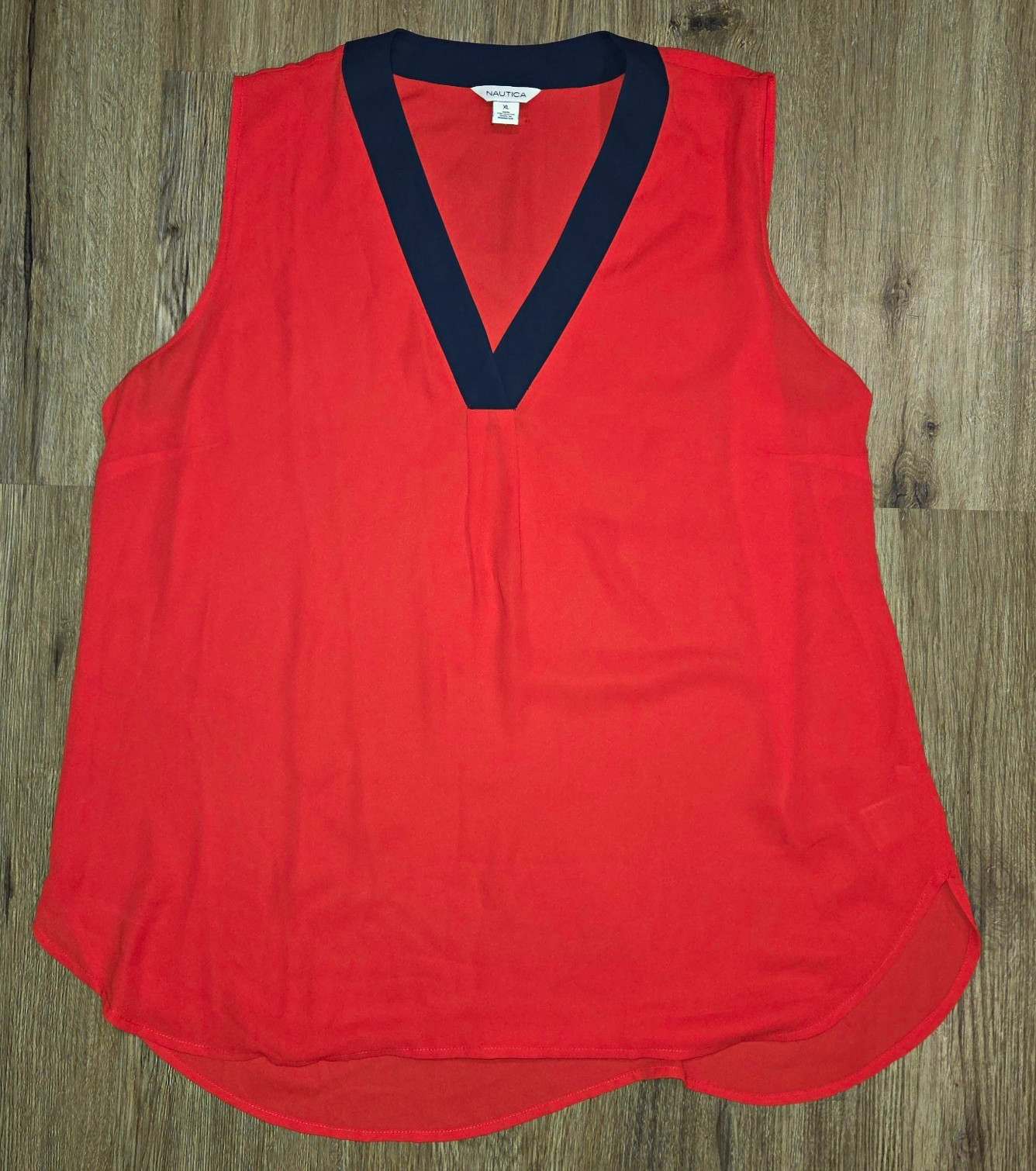 Nautica Women’s XL Red/Blue Solid Sleeveless V-Neck Pullover Blouse Logo