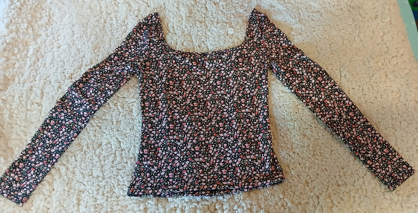 Long Sleeve Black Floral Top Size S US 4