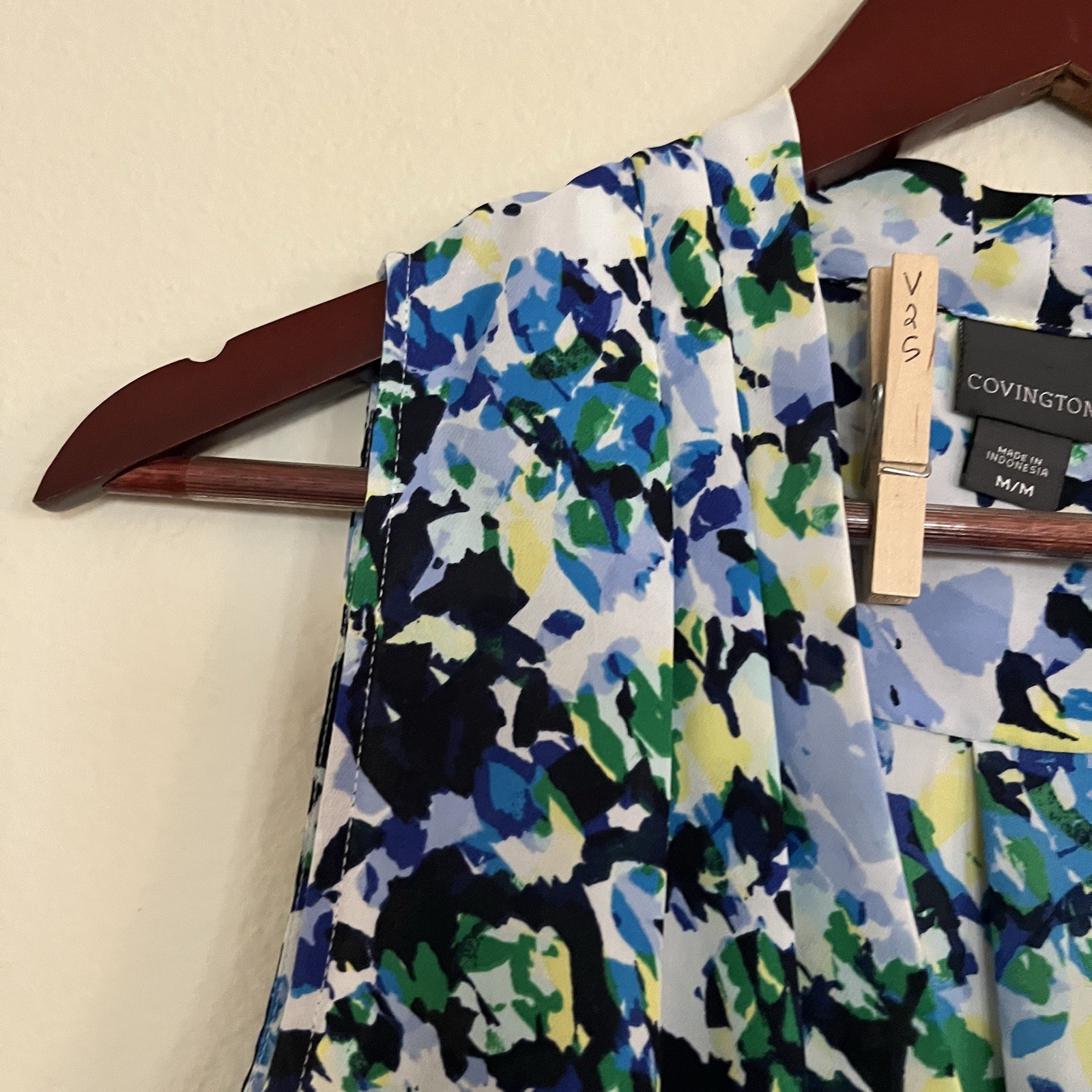 Covington V Neck Sleeveless Blue Career SZ M Blouse Top Shirt Office Women’s