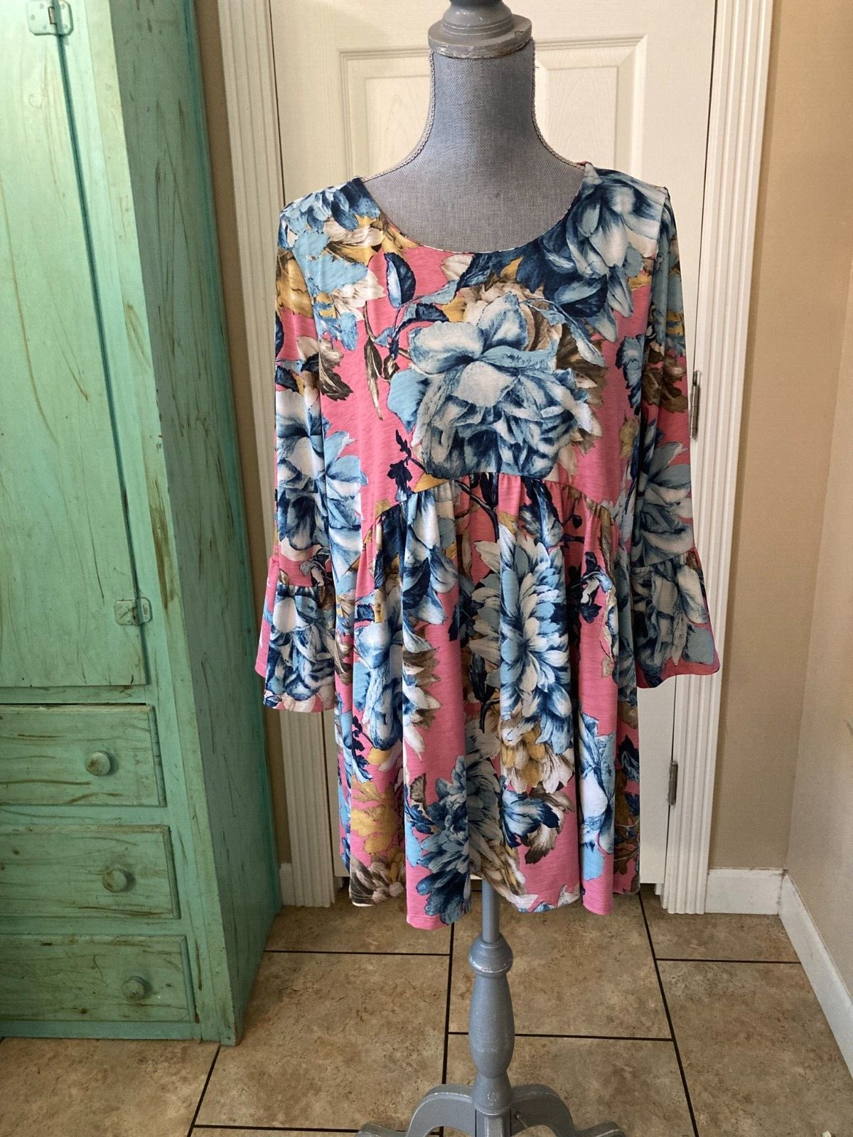 PERFECTLY PRISCILLA, WOMENS, STRETCHY, RUFFLED SLEEVE, EMPIRE STYLE TOP, XXL