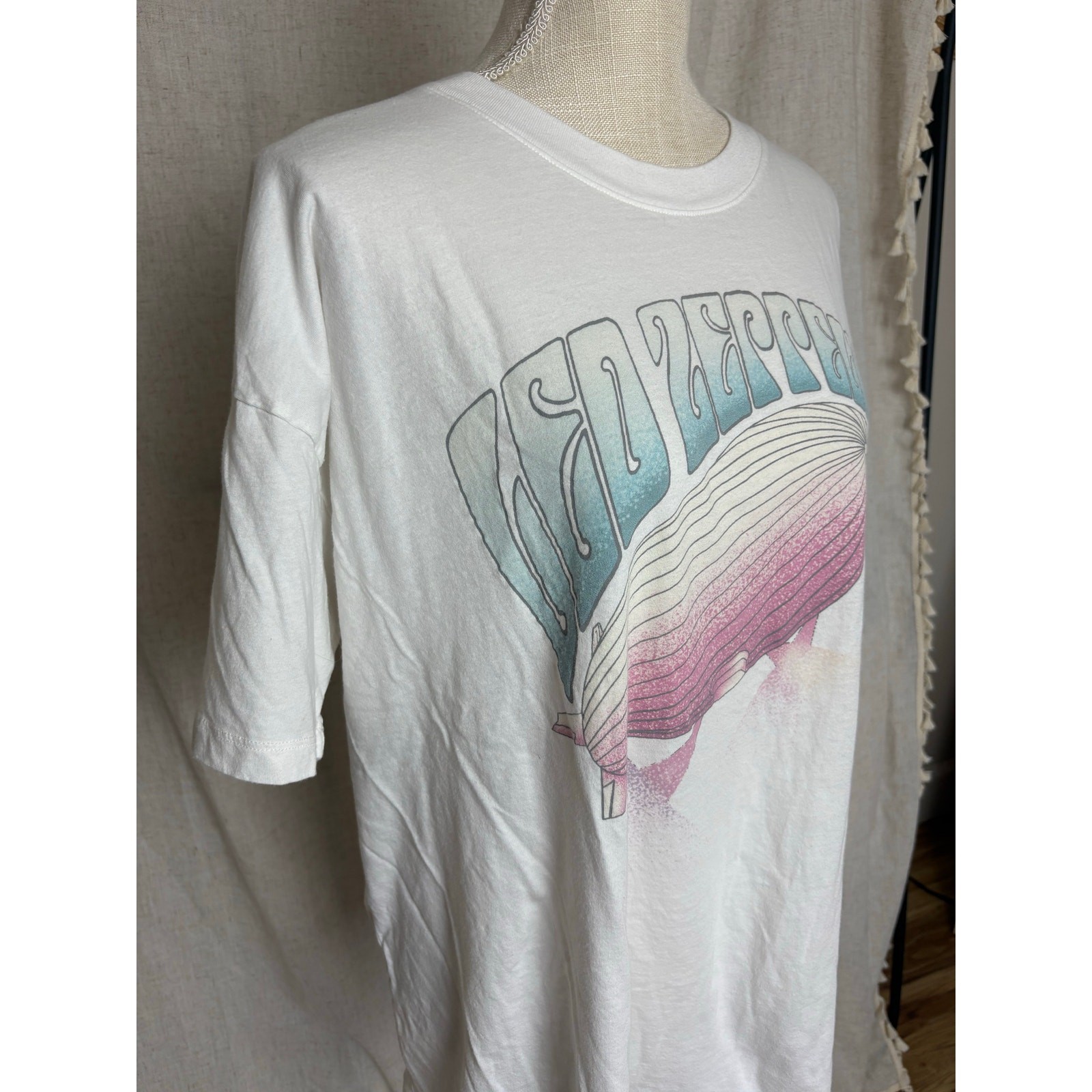 American Eagle Led Zeppelin Band White T-Shirt Size XS/S