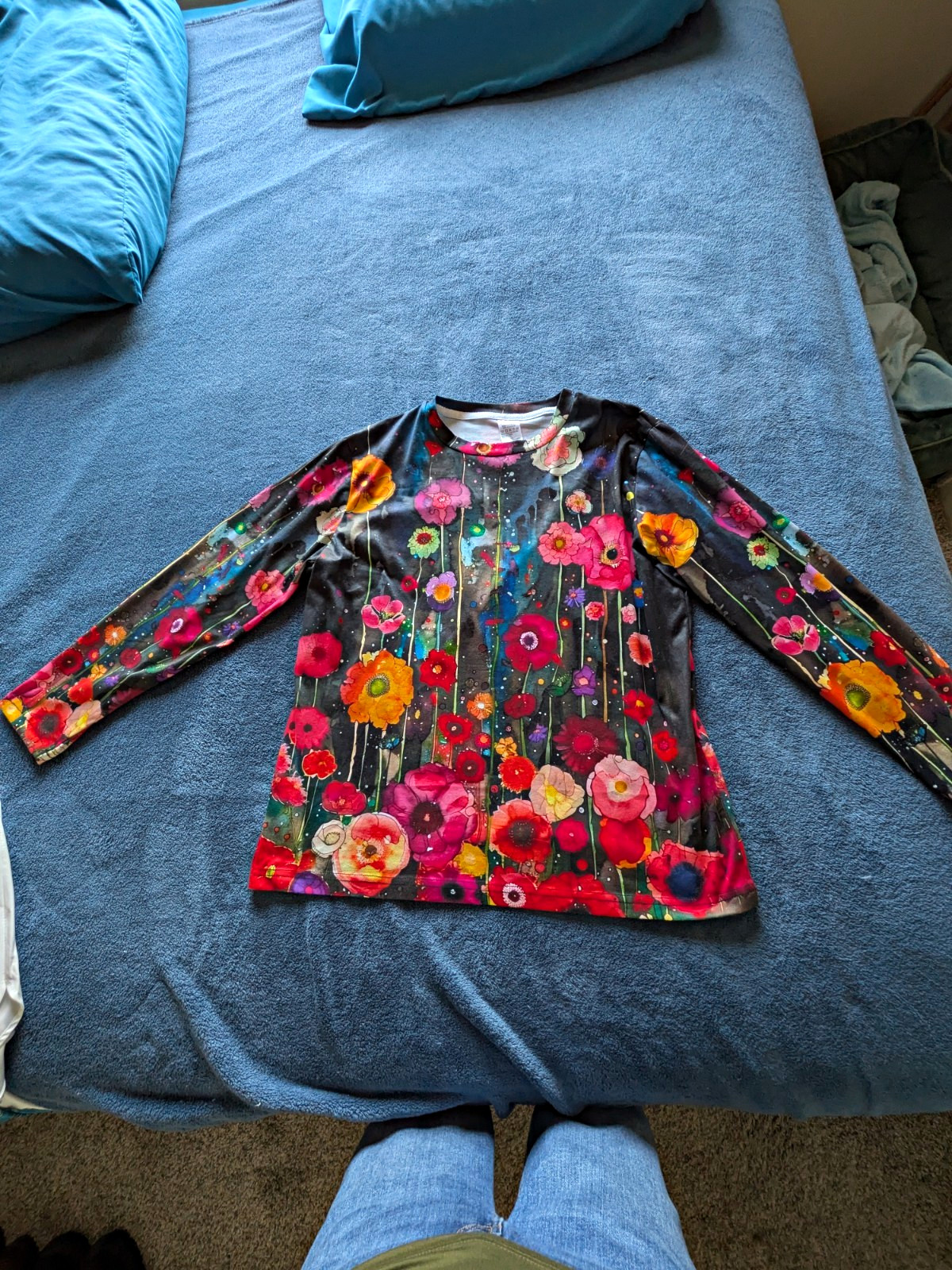 Women’s L Multicolor Floral Round Neck Long Sleeve Knit Pullover Stretch Top