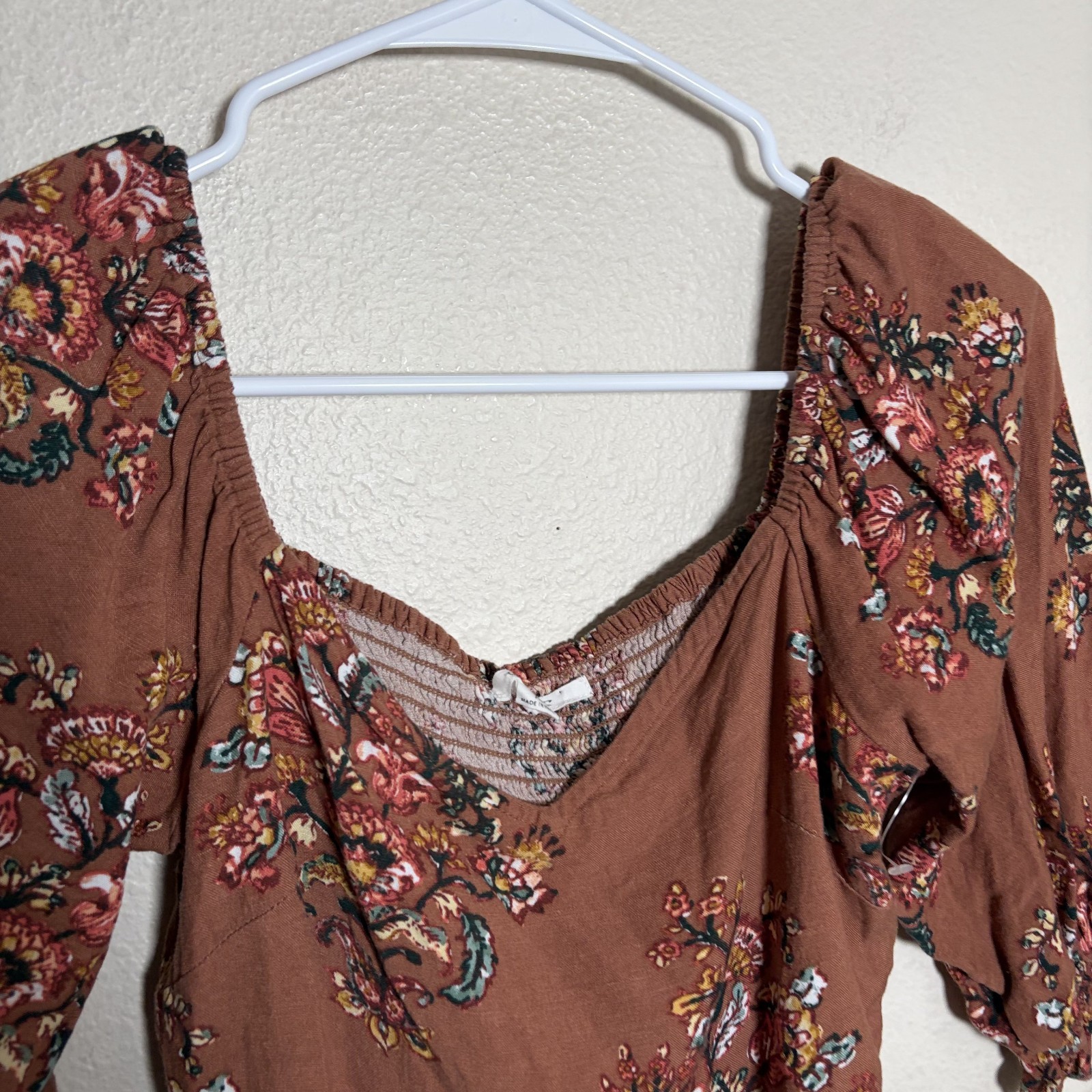 O’Neill Blouse Women’s XS Brown Cropped Smocked Short Sleeve Ruffle Boho