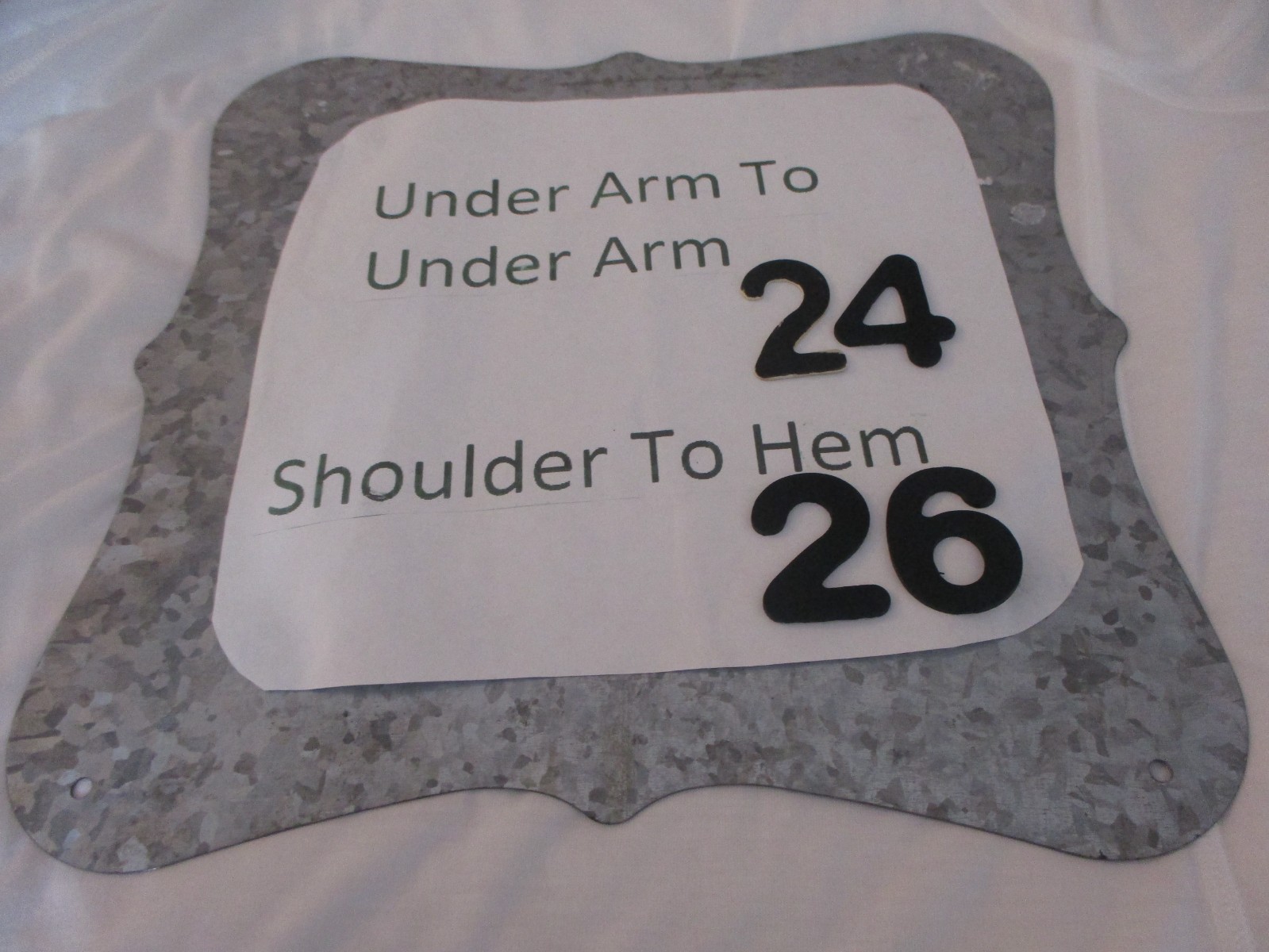 Under Armour Heatgear Women’s Top Size XL Long Sleeve Round Neck Logo Hooded