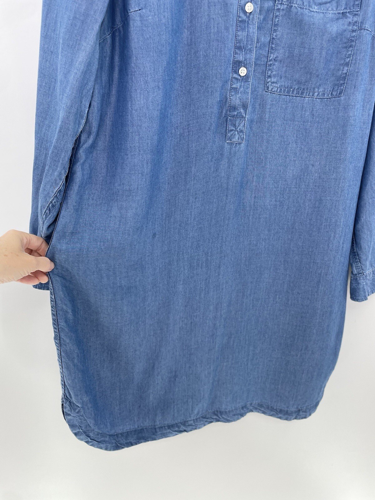 Old Navy 100% Chambray Shirt Button Front Blue Long Sleeve Dress S, Flaw