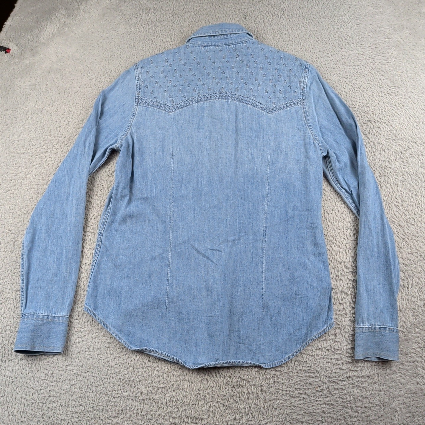 Gap 1969 Shirt Womens Small Blue Western Pearl Snap Chambray Denim Cowboy Yoke