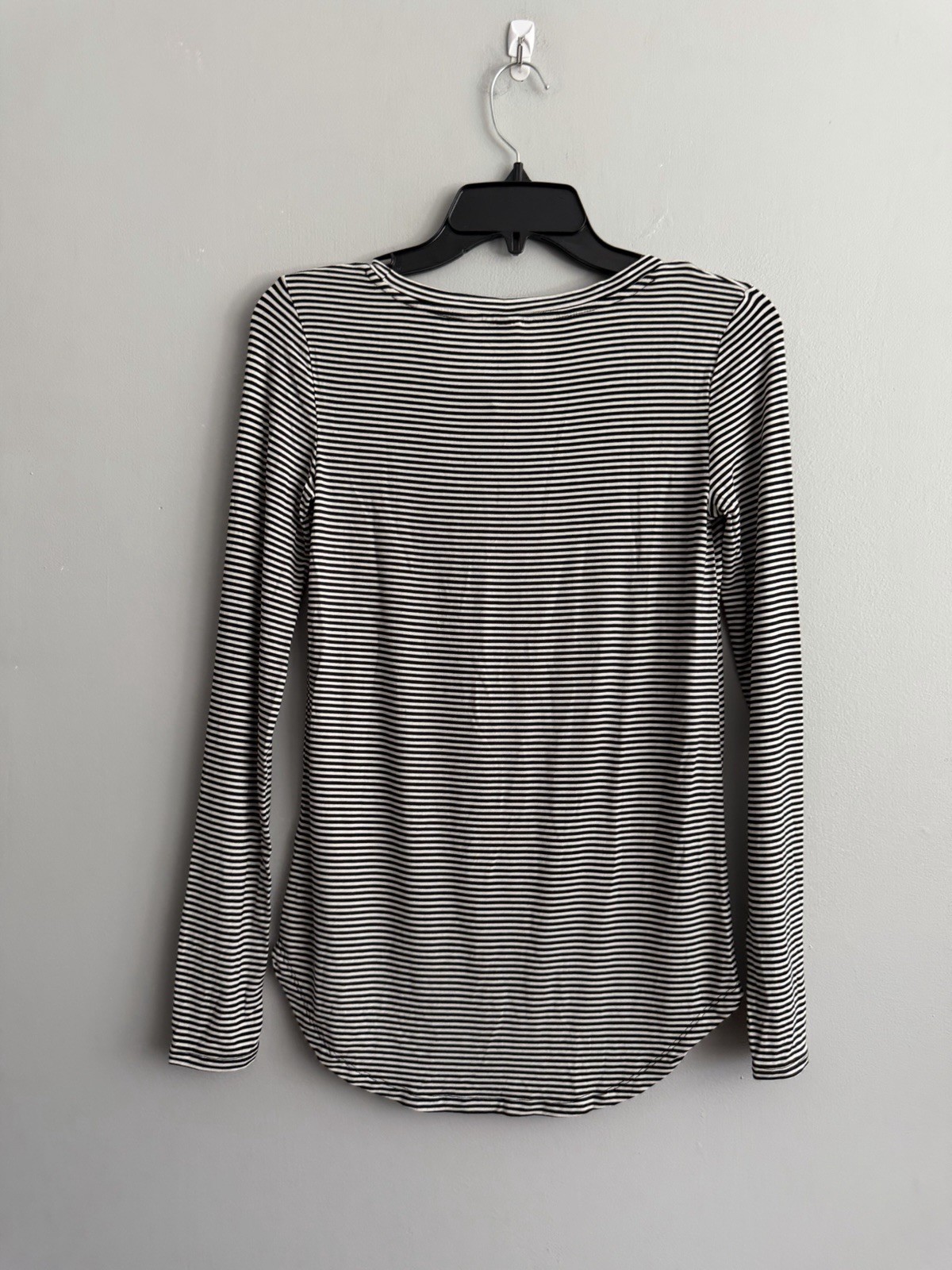 New Old Navy XST XS Tall Luxe Striped Long Sleeve Top Tee Black Back To School