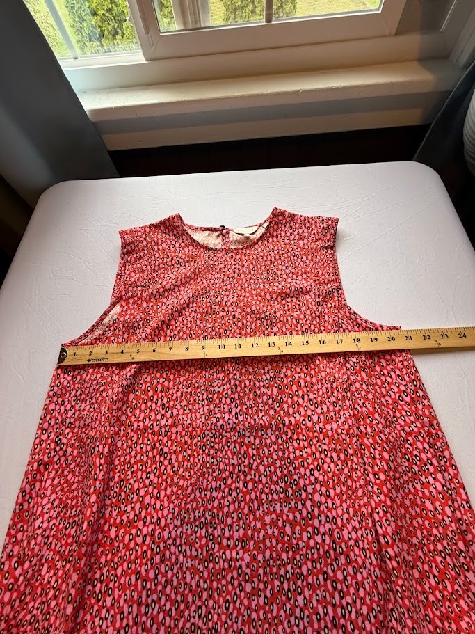 Women’s Ted Baker preppy fun fit blouse for any occasion – Size 4
