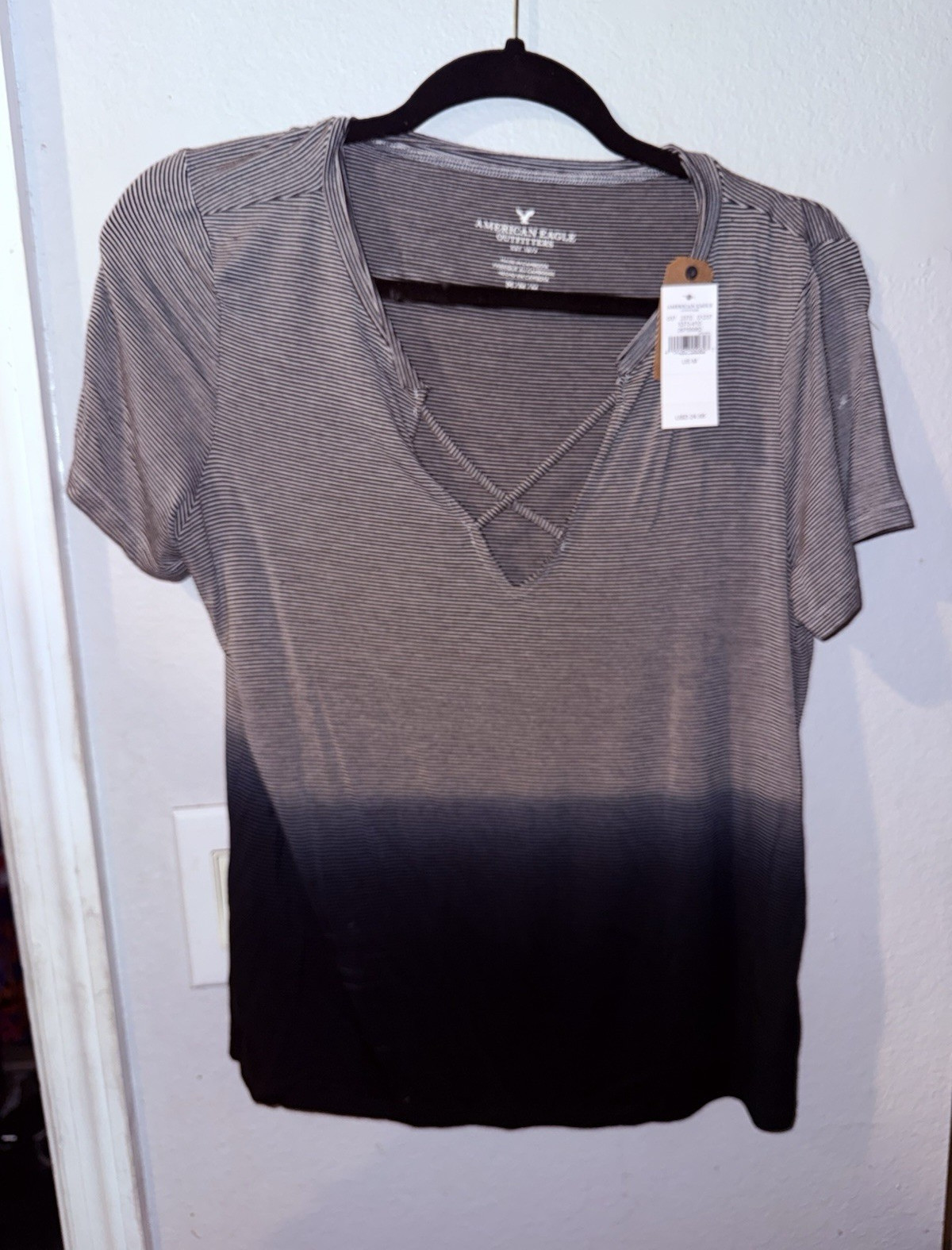 American Eagle Outfitters Women’s Striped V-Neck Strap Knit Tee M Gray/Black