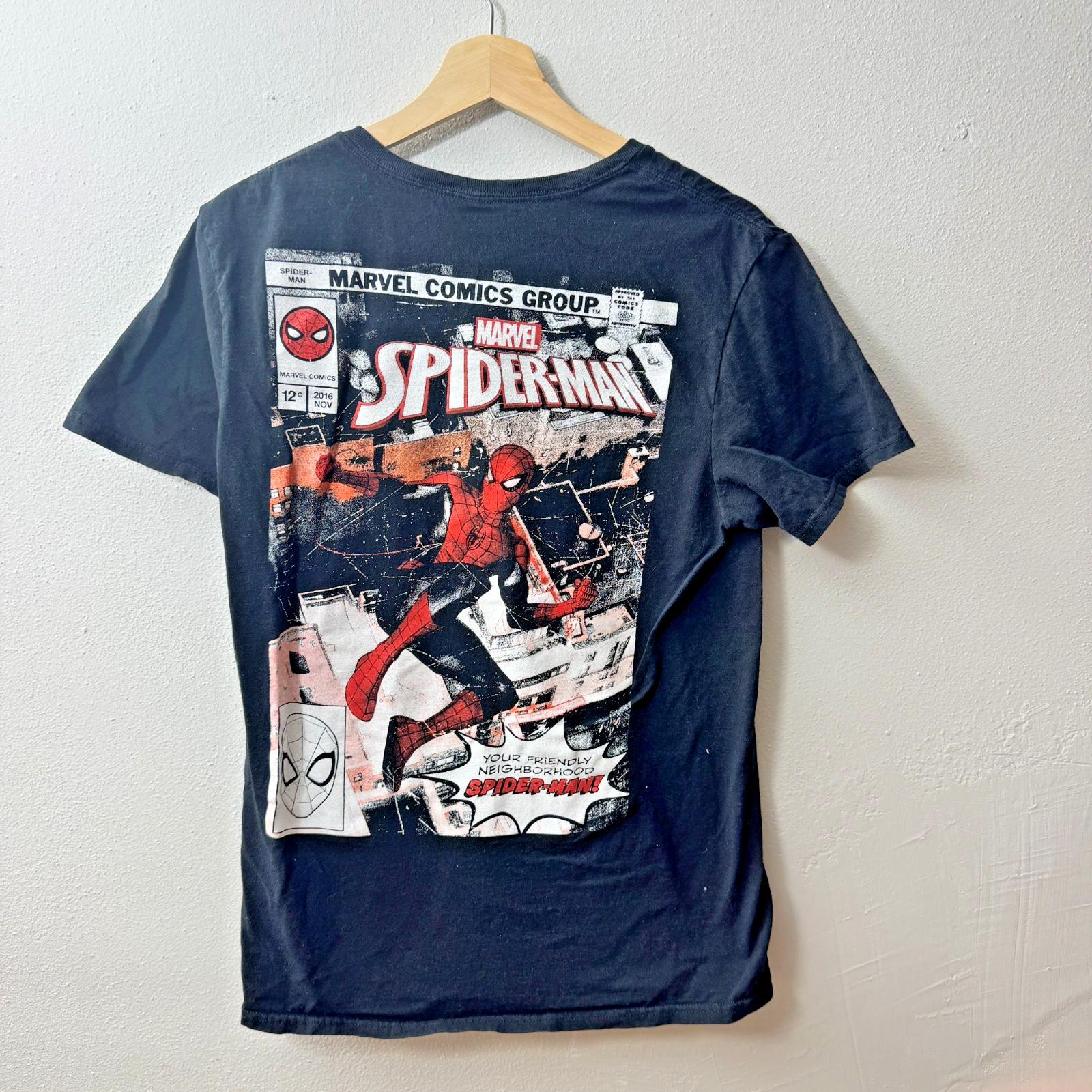 MARVEL Spider-Man Women’s Medium Full Back Comic Graphic Black T Shirt