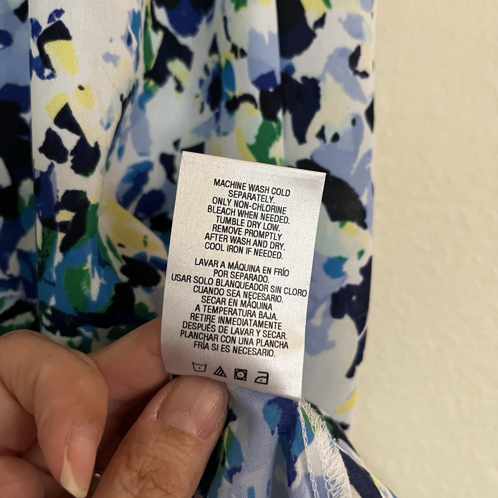 Covington V Neck Sleeveless Blue Career SZ M Blouse Top Shirt Office Women’s