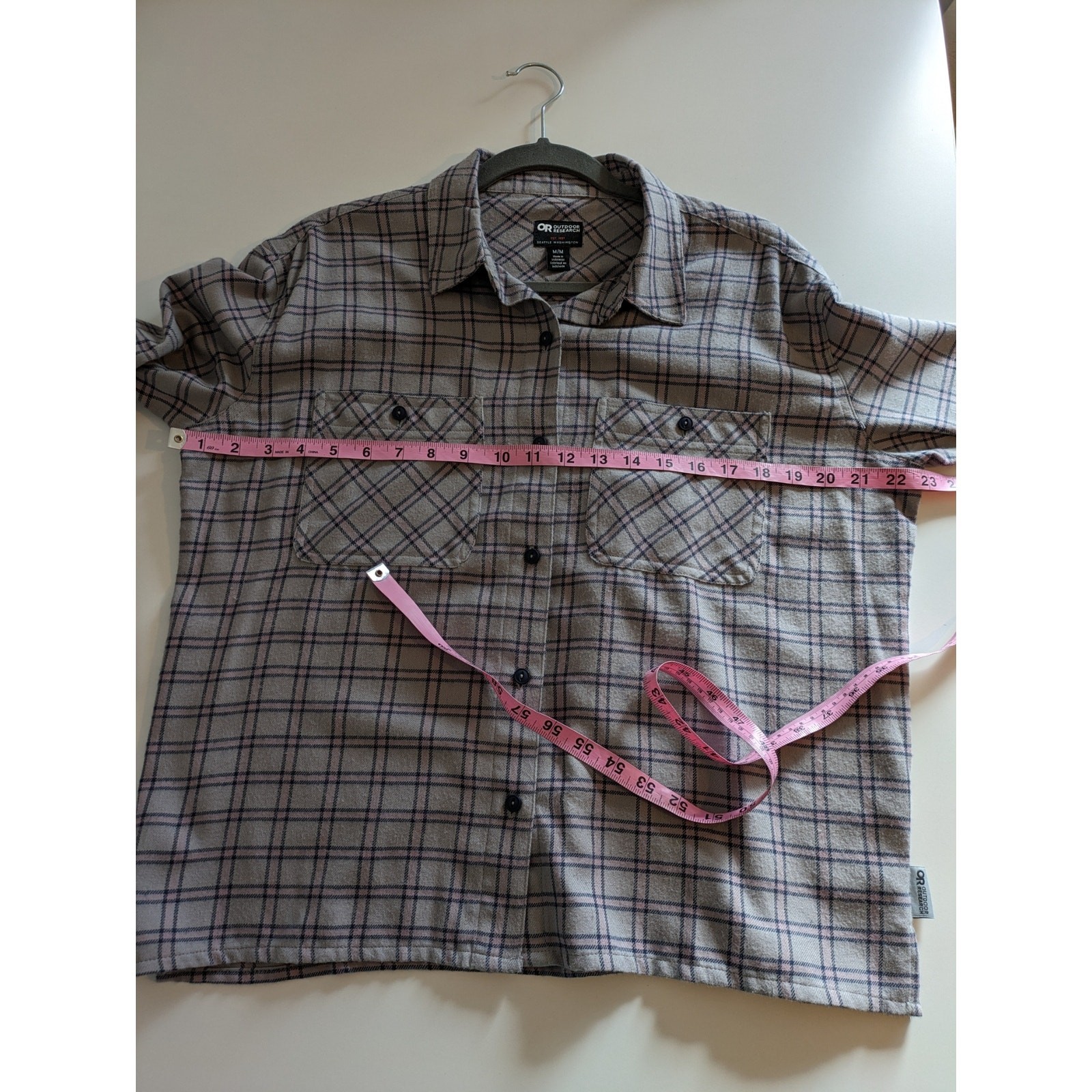 Outdoor Research Top Feedback Lightweight Flannel Plaid Gray Pink Western Size M