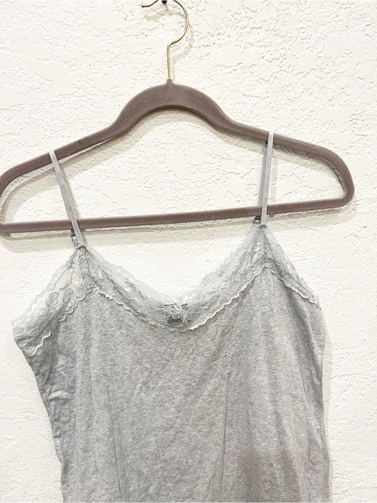 deb Women’s Y2K Lace Trim Cami Size 1X Gray Preppy Bias Stretch Everyday 90s