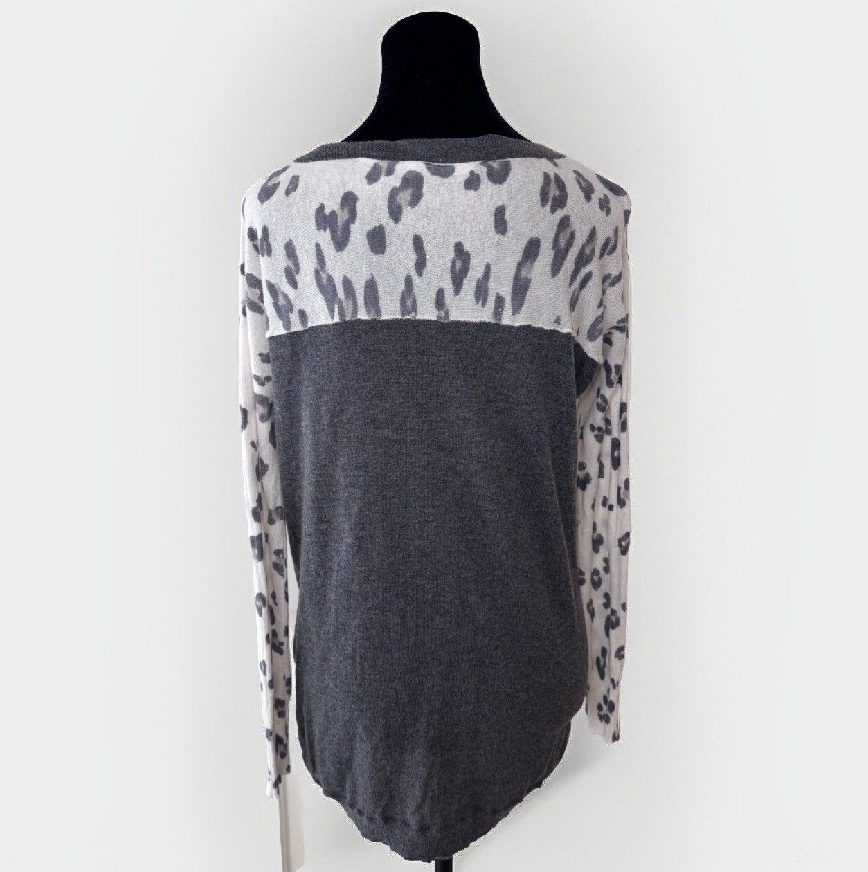Rebecca Taylor Top XS Animal Print Gray Wool Lightweight Sweater Party Casual