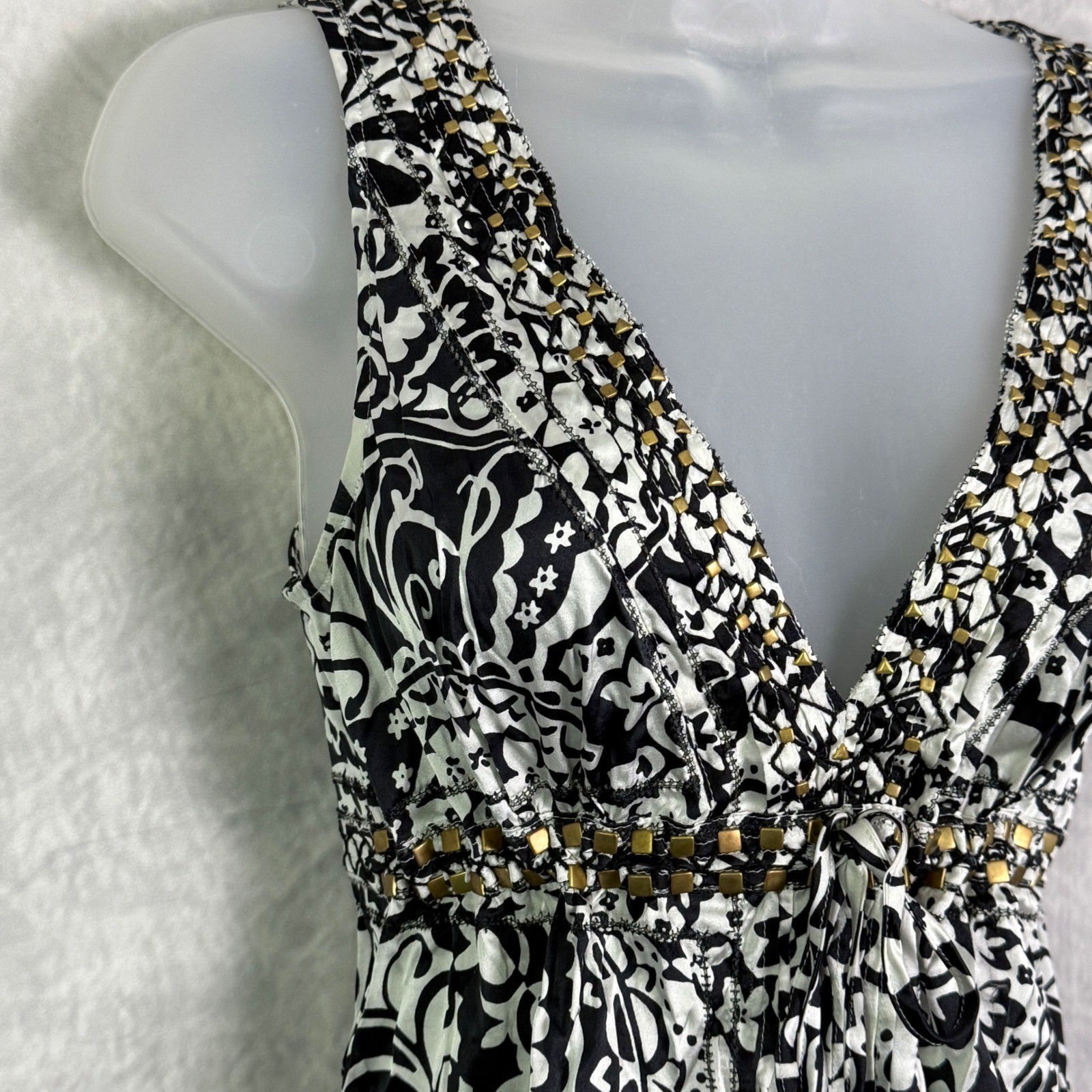 Vtg Y2K Express Design Studio Babydoll Top Sz M Black White embellished silk