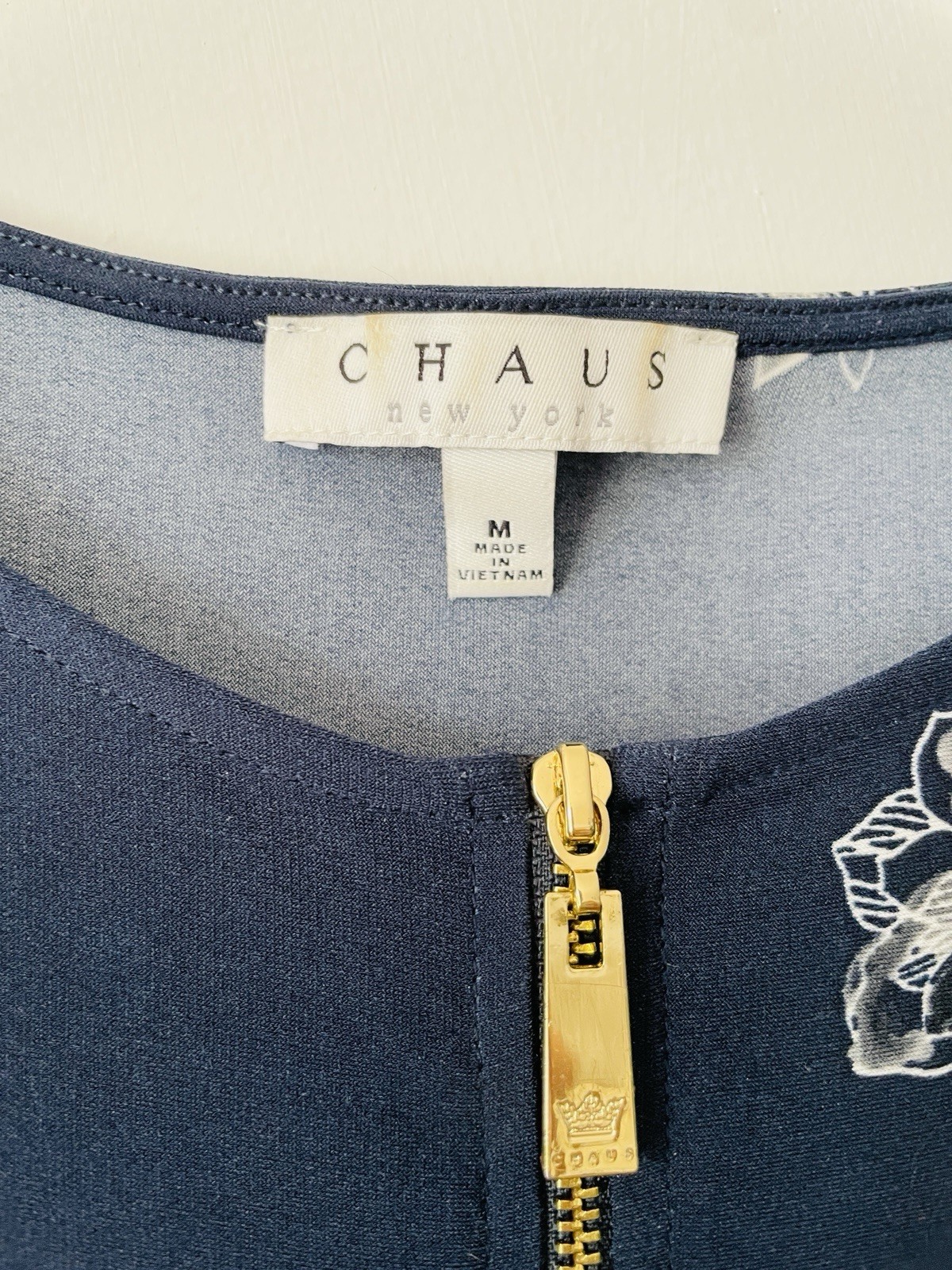 Chaus New York Tunic Blue SizeM Round Neck Gold Tone Zip 3/4 Sleeve Long Stretch