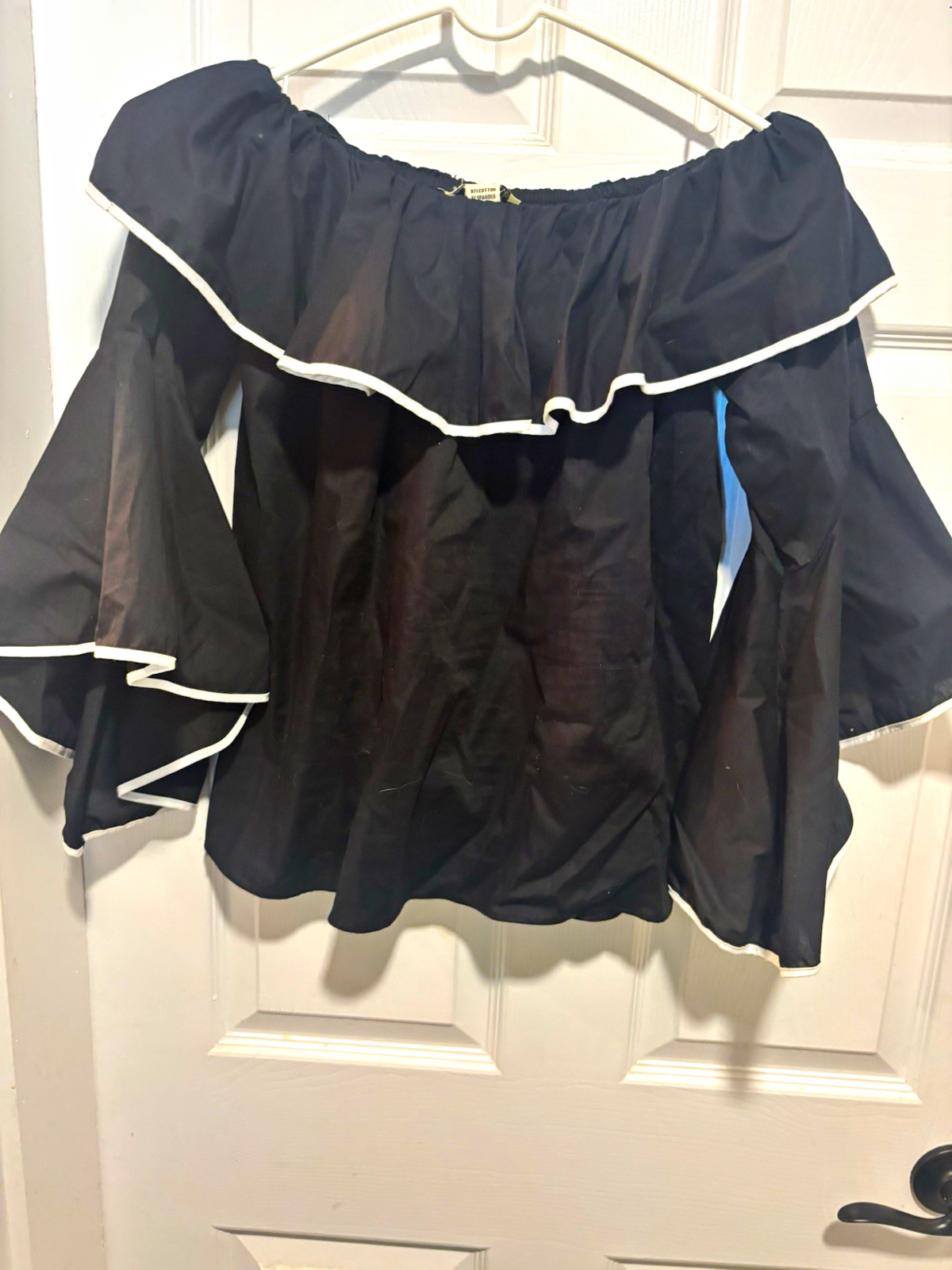 Cammie & Co Women’s Black Off Shoulder Ruffle Bell 3/4 Sleeve Blouse S