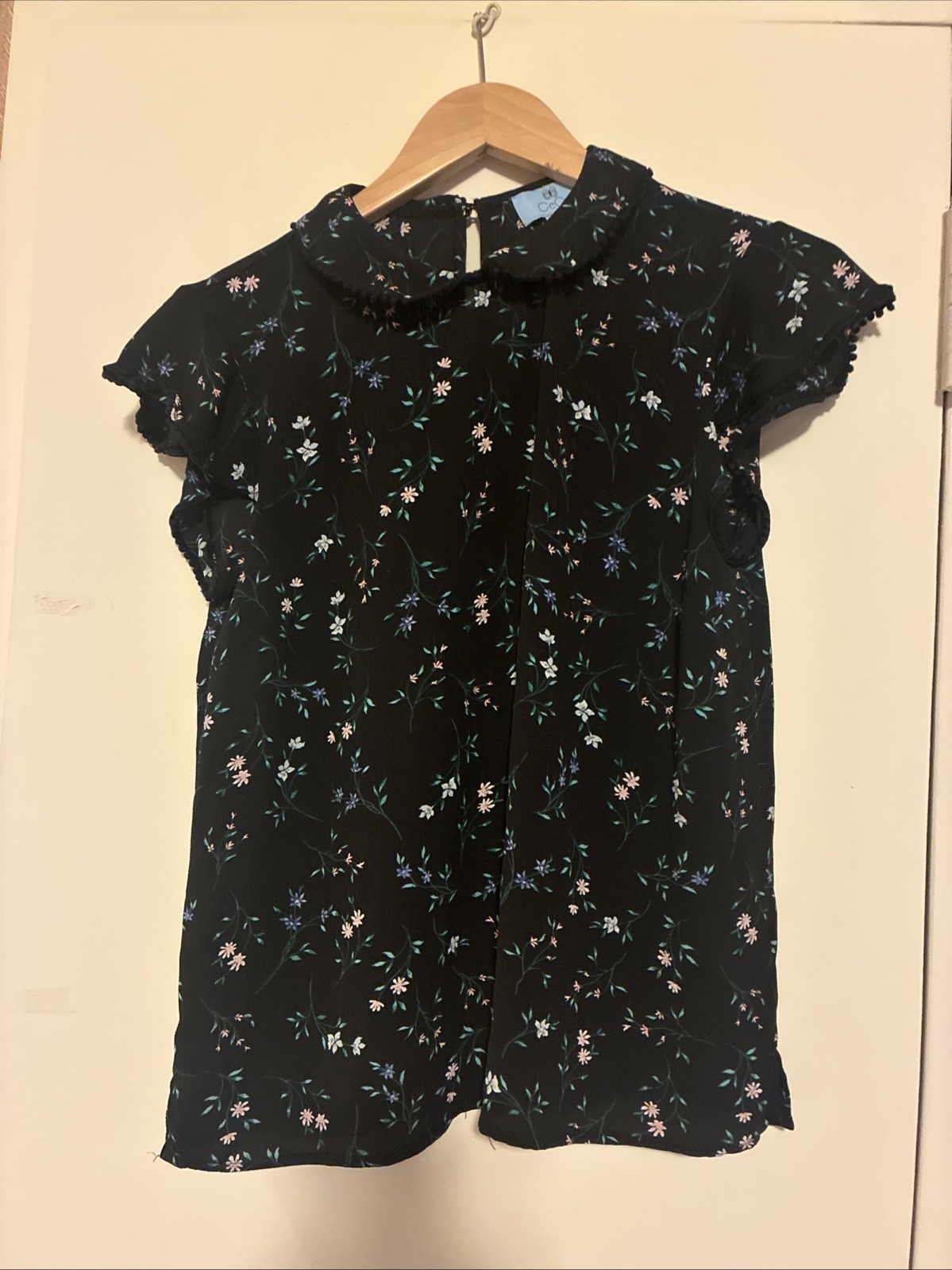 CeCe RuffleSleeve Peter Pan Collar Floral Print Blouse Women’s XS Twilight Blue