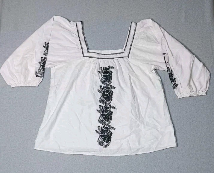 June Vie Romanian Peasant Embroidered Blouse L White Linen Blend Puffed Sleeve