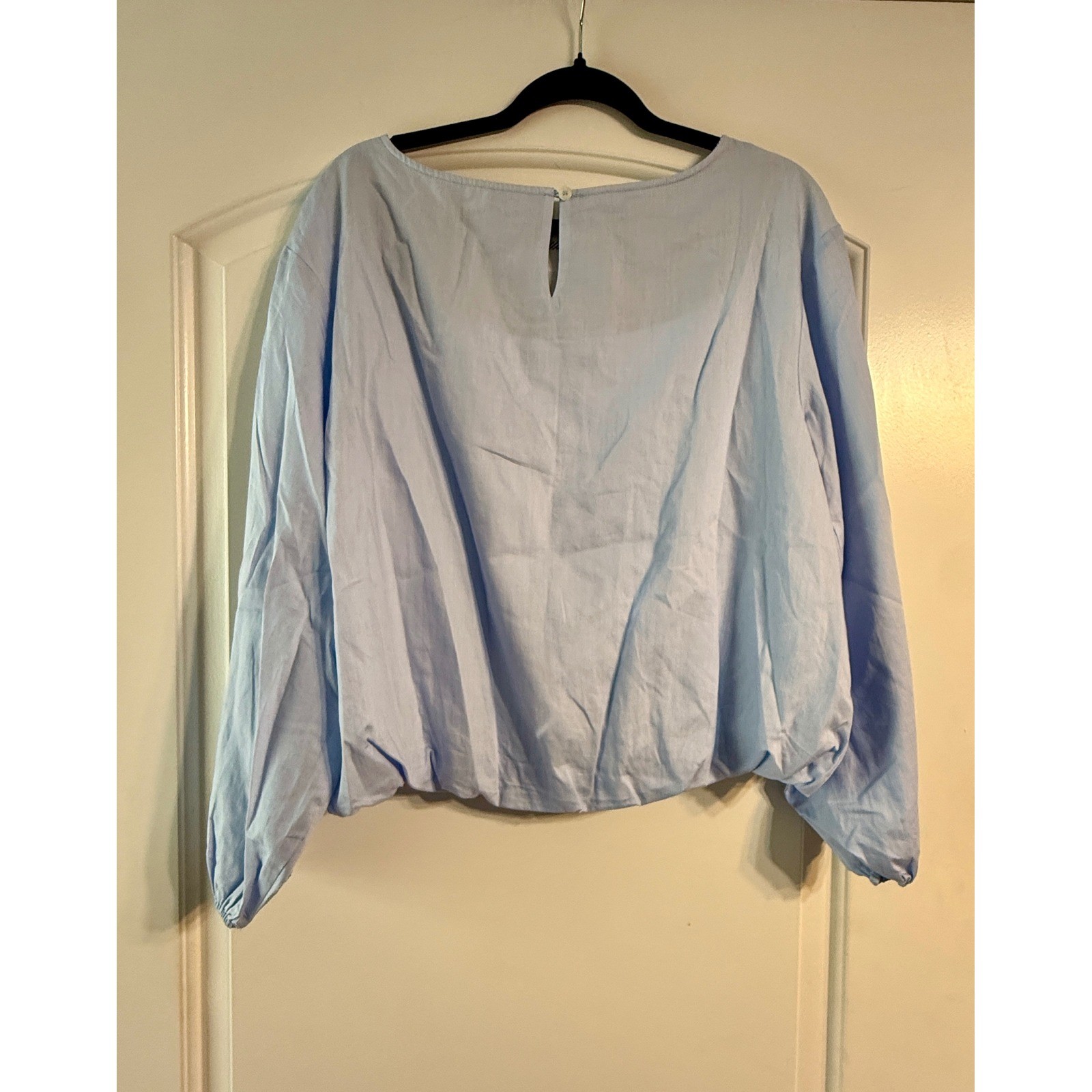 Maeve Anthropologie Blouse Medium Light Blue Balloon Sleeve Boho Chic Coastal