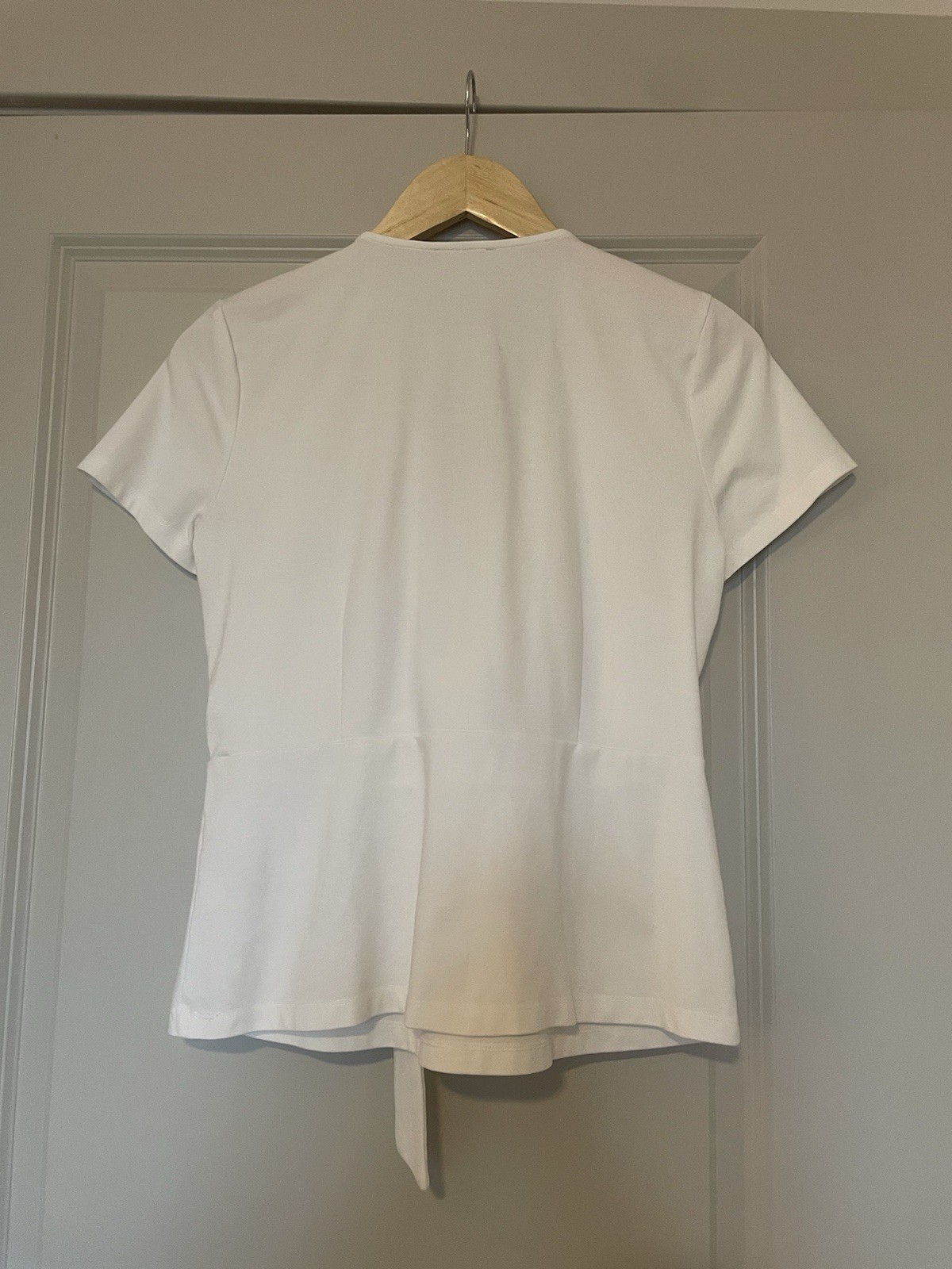 Alex Marie Solid White V-Neck Short Sleeve Tie Front Bow Blouse Top Size M
