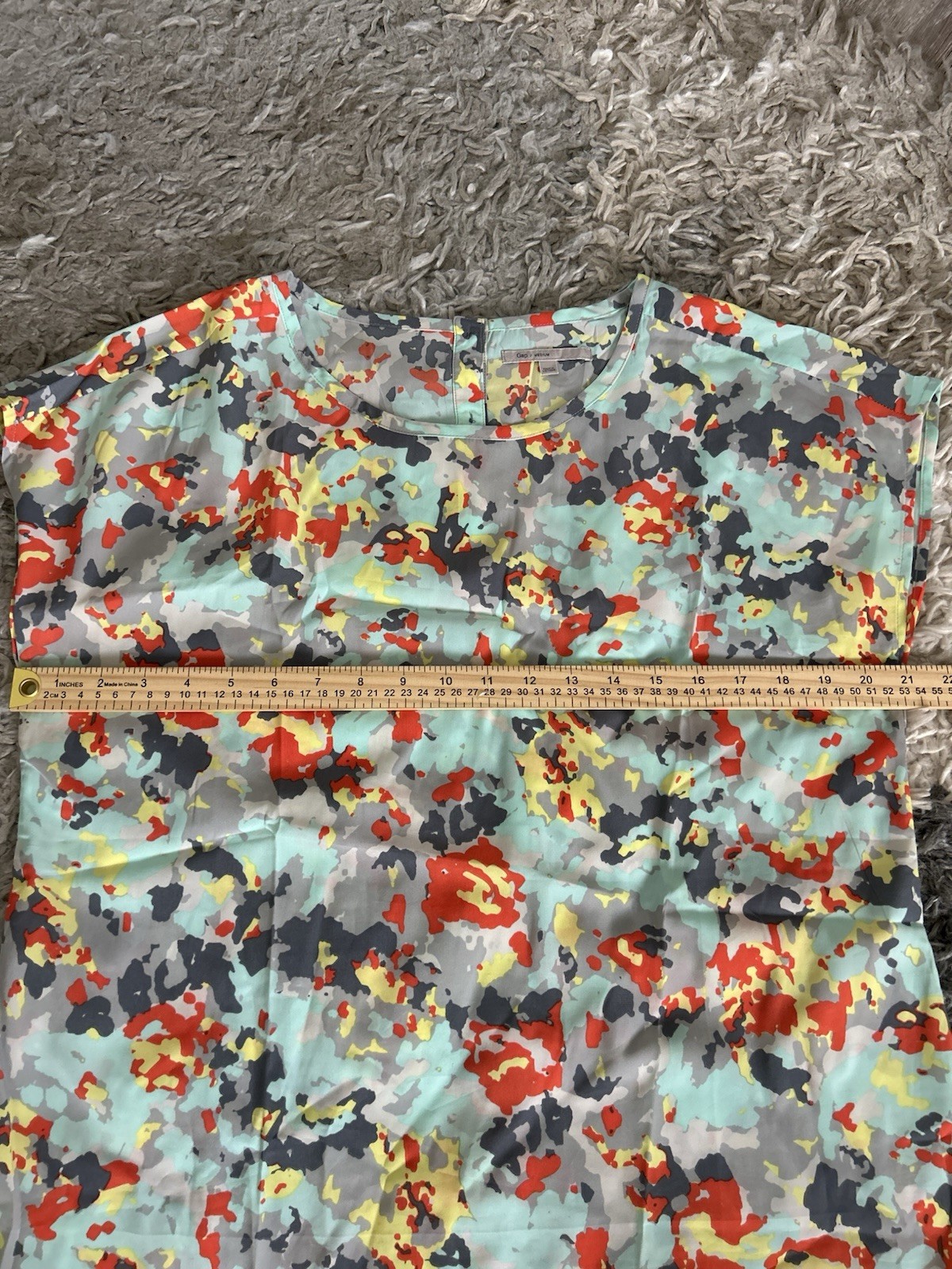 Women’s Short Cap Sleeve Print Blouse, Size M Orange Gray Blue Yellow