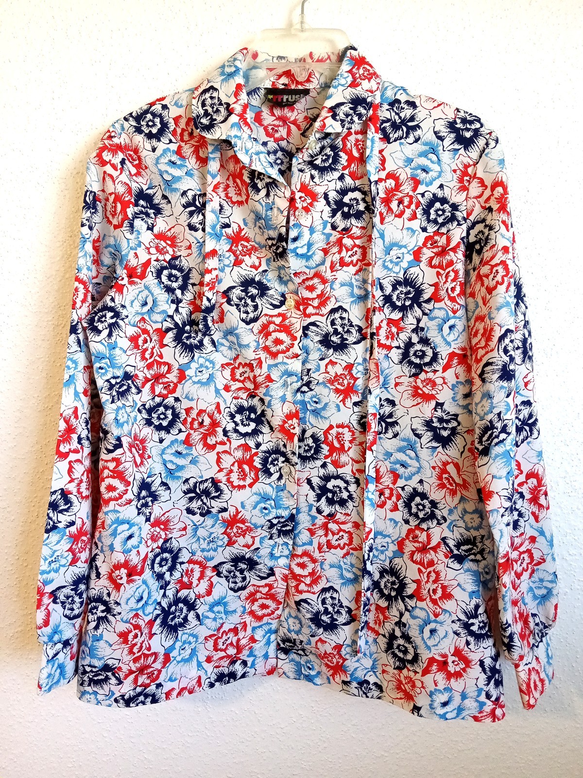 Vintage Rrruss Womens Red White Blue Floral Blouse Botton Up Neck Tie