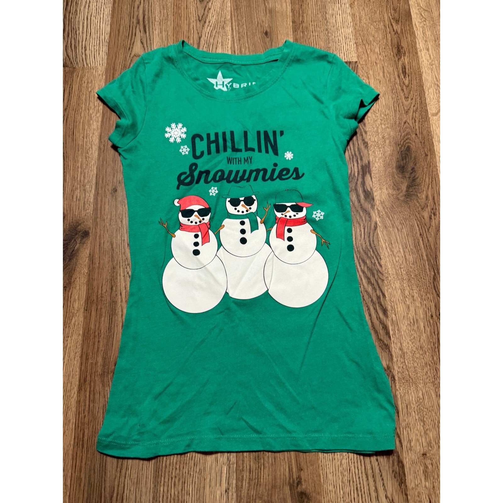 Hybrid Apparel T Shirt Womens S Green Chillin With My Snowmies Graphic Excellent