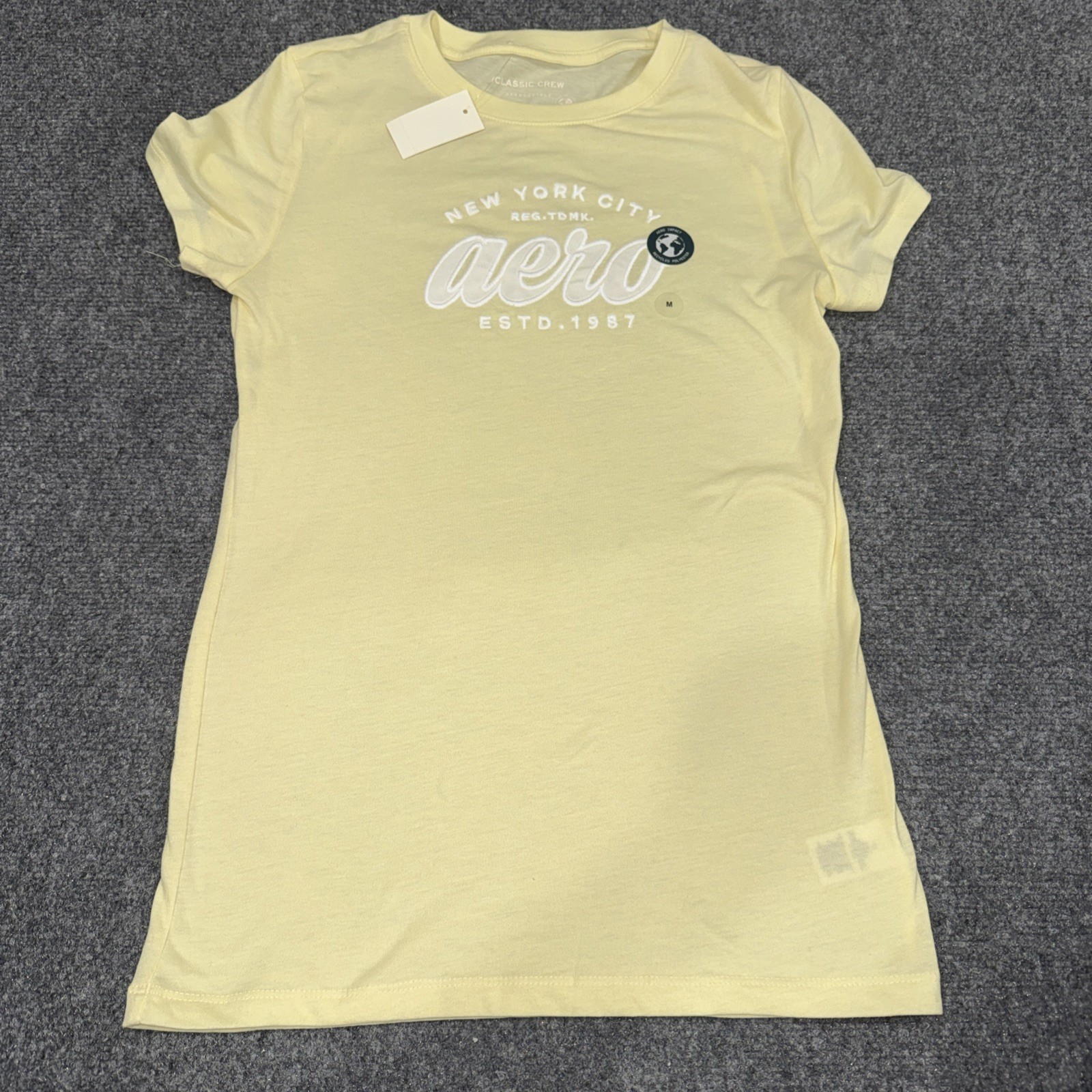 Aeropostale Womens Aero Graphic Tee Banana Yellow Graphic Shirt M