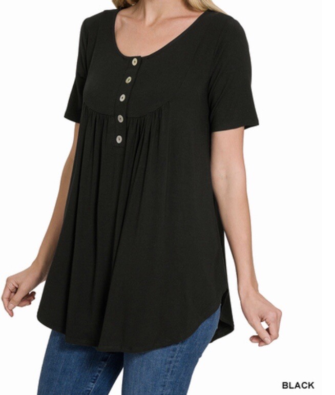 Zenana Women’s Rayon Short Sleeve, Dolphin Hem, Functional Buttons Top Size S