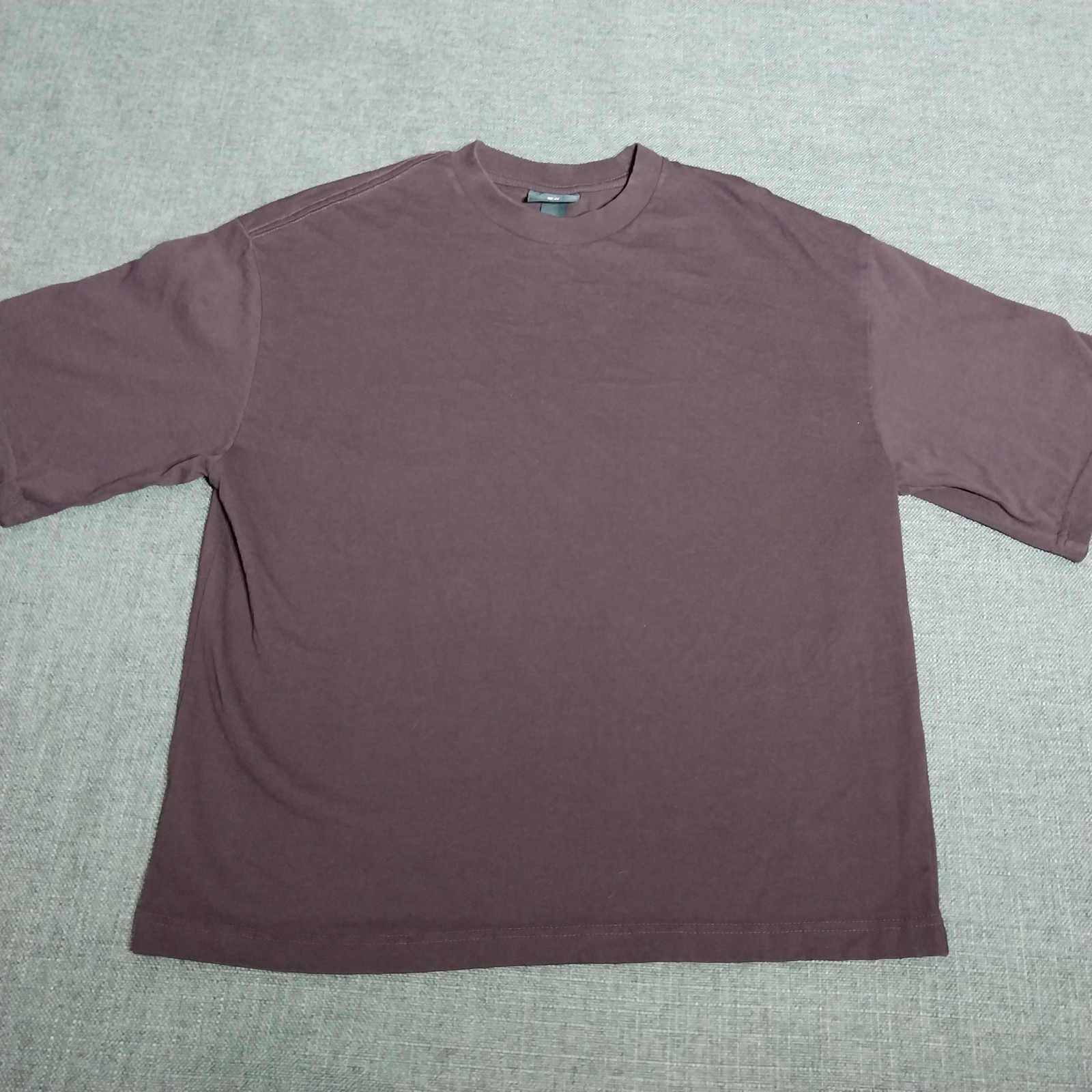 H & M Oversized T Shirt Small Burgandy Short Sleeve