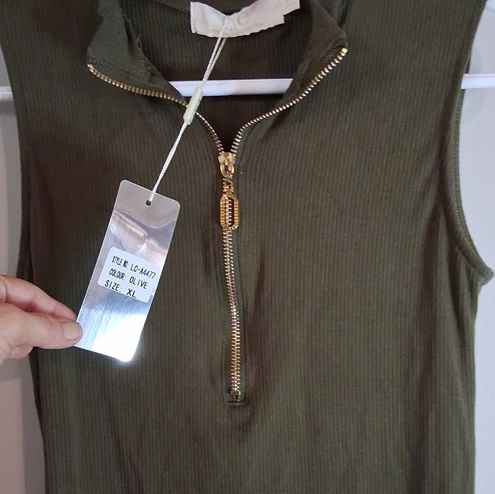 LIC Lizette Collection Womens Olive Solid Mock Neck Sleeveless Zip Knit Top XL