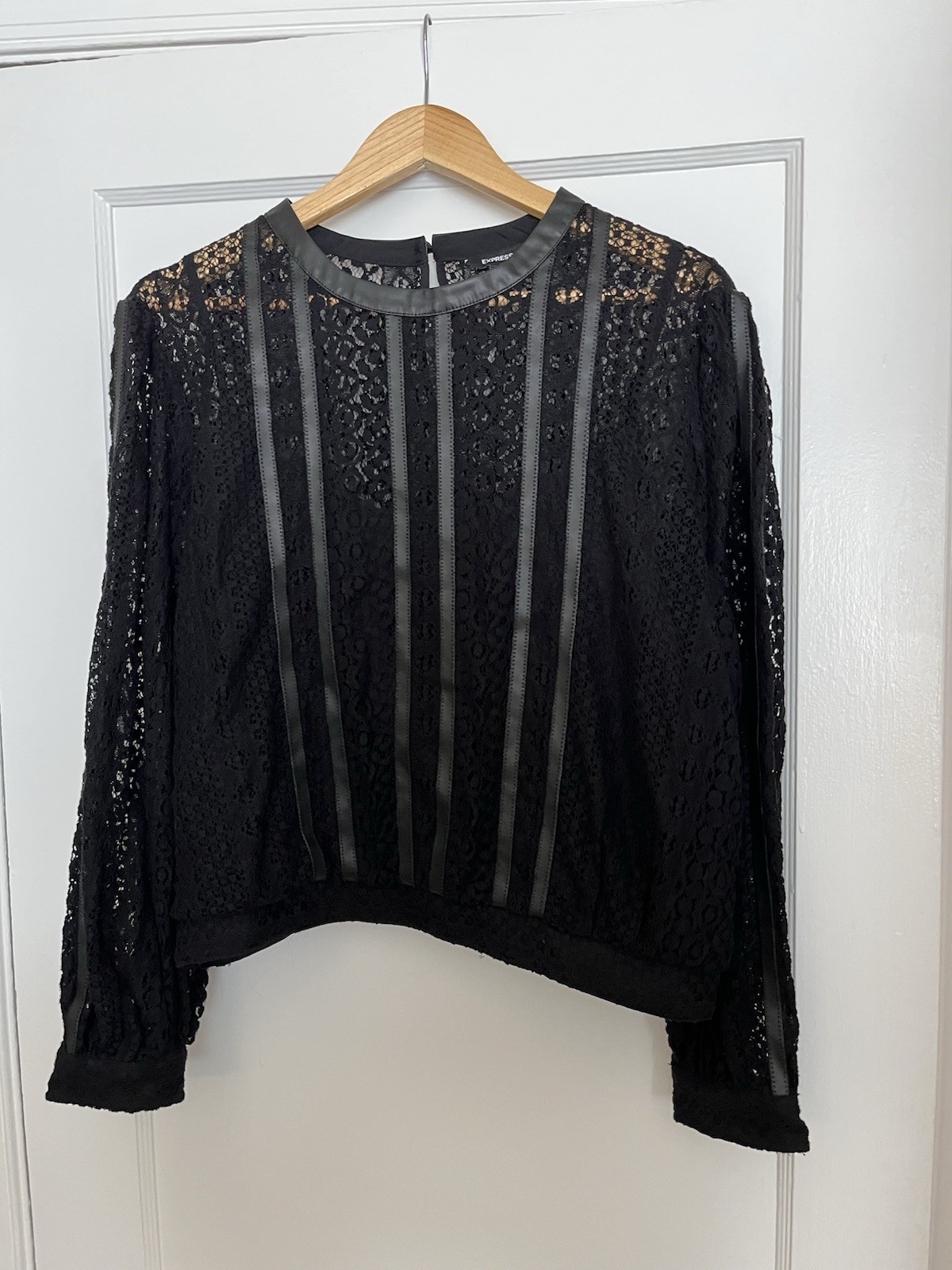 NWT Express Women’s XL Black Lace Fully Lined Lace Blouse W Faux Trim Beautiful