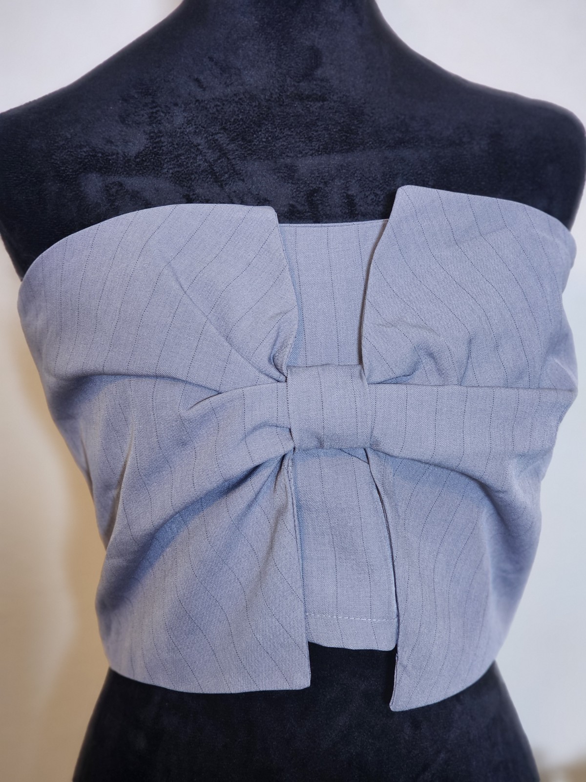 Evolutionary Juniors Grey Pinstripe Oversized Bow Strapless Tube Top Sz Large