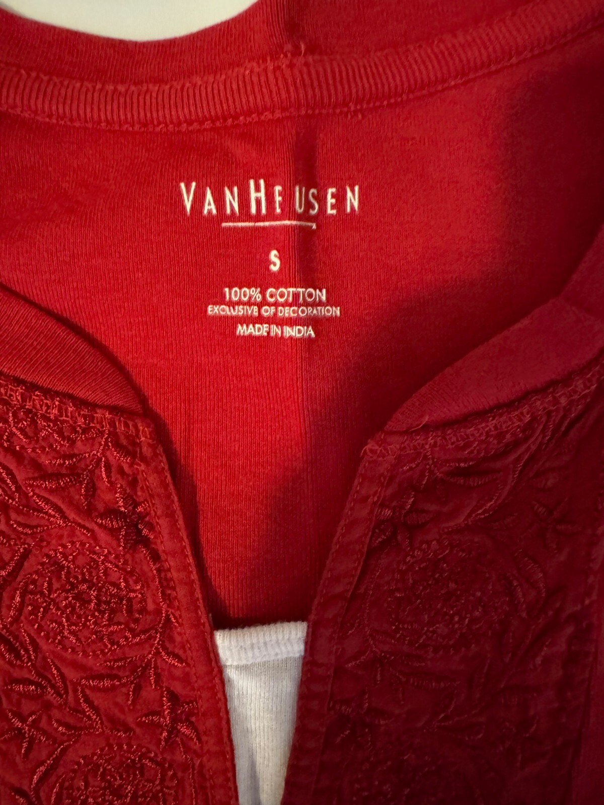 2 Women’s Pullover tops, – 3/4 Long sleeve size S – Van Heusen, Erica