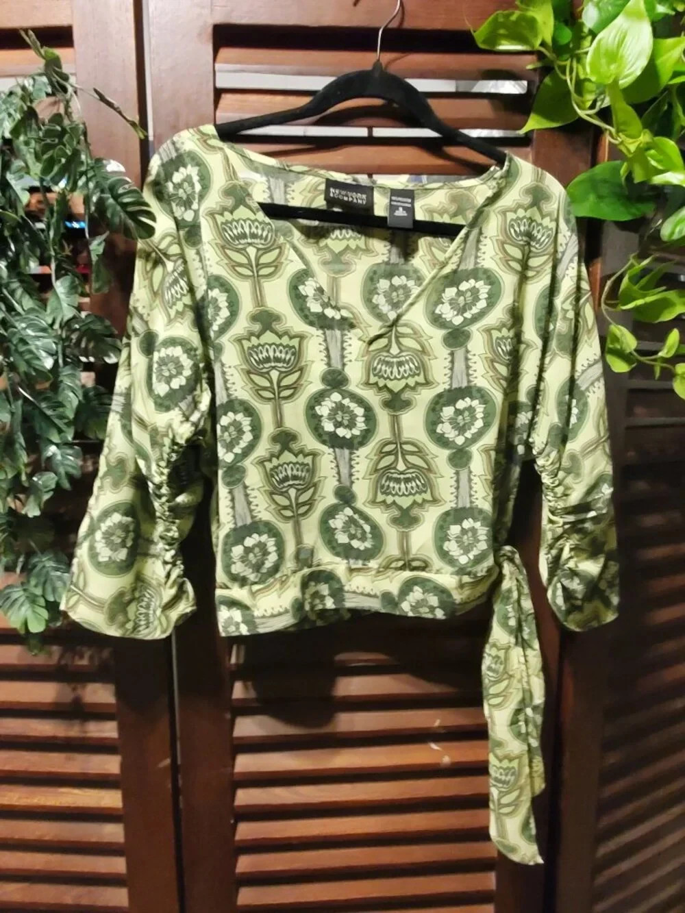 New York & Company Green Medallion Patterned Wrap Tied Blouse Size S