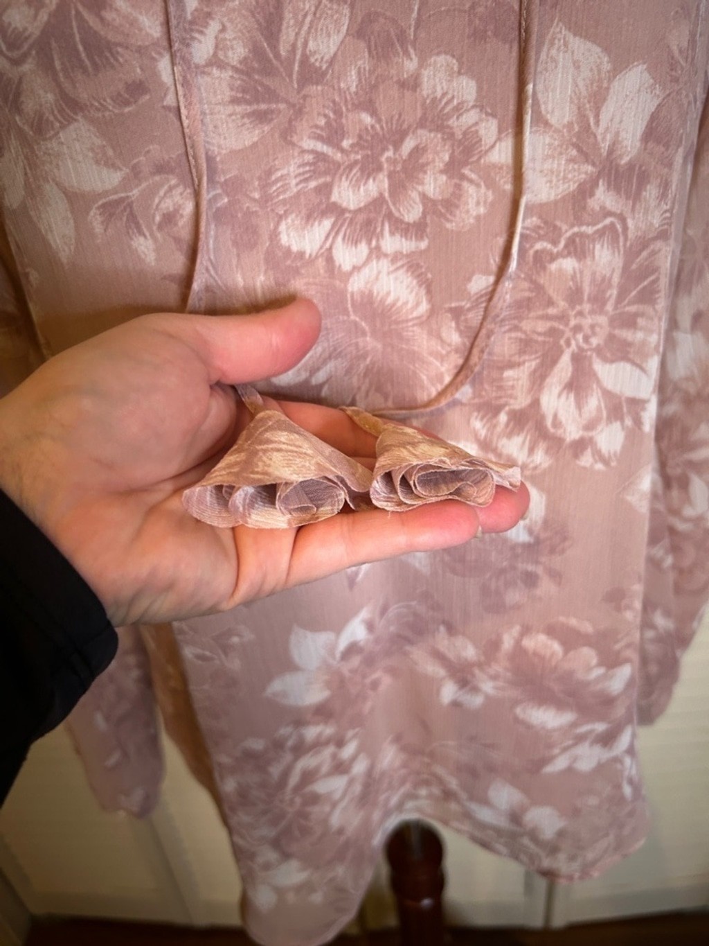 Joie Rose Taupe Floral Tie-Neck Blouse | Small