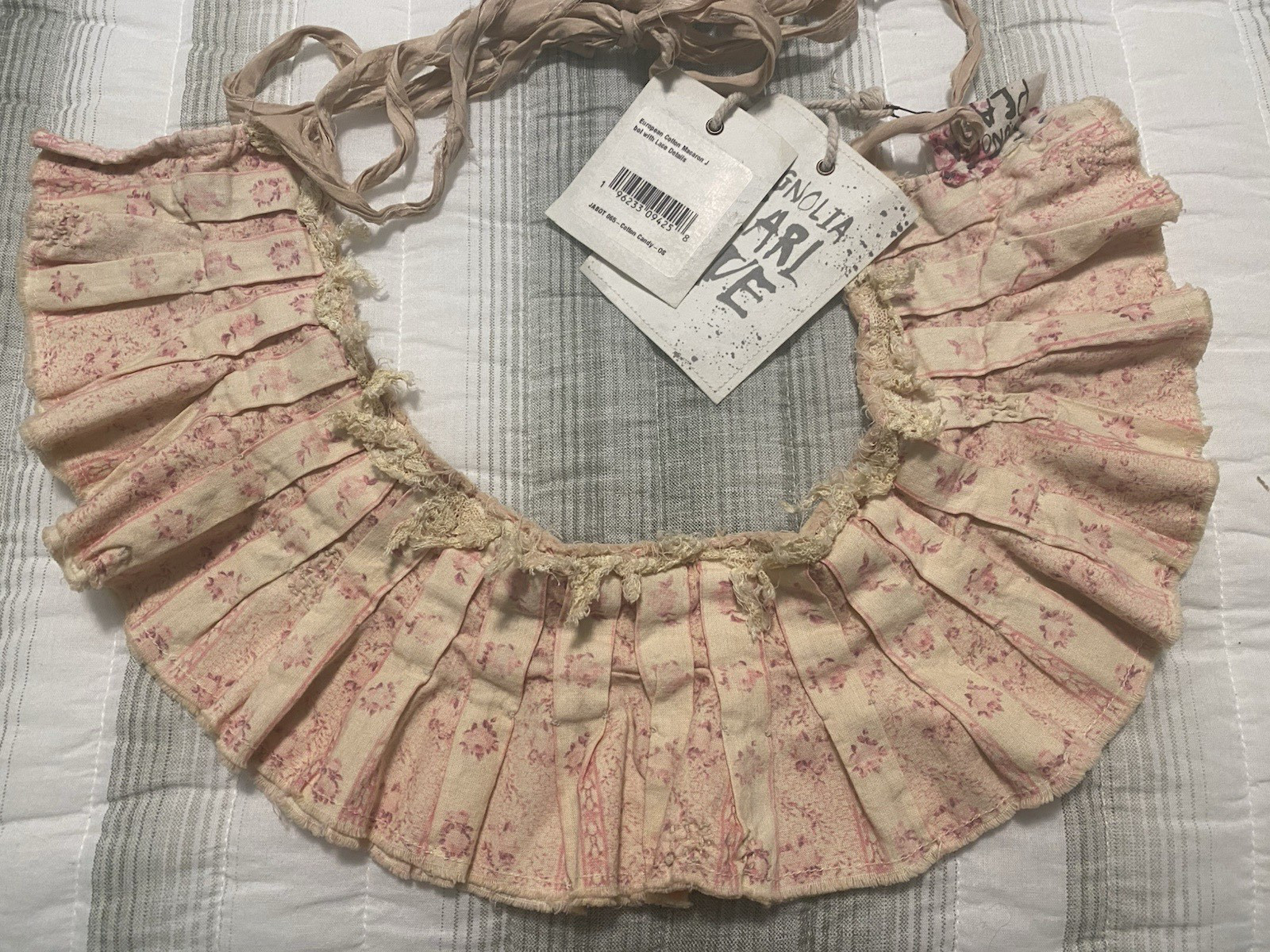 NWT Magnolia Pearl Jabot Macaron Cotton Candy Pink