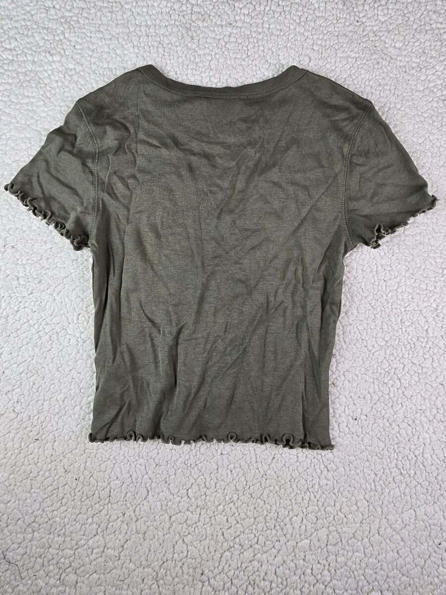 FOREVER 21 Size Small Women’s Olive Green Cropped Top T-Shirt