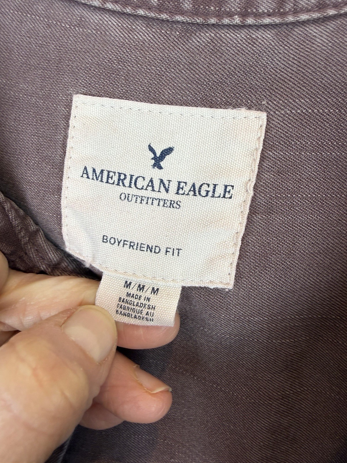 American Eagle Shirt Womens Medium Boyfriend Fit Plum Chambray Utility Button Up